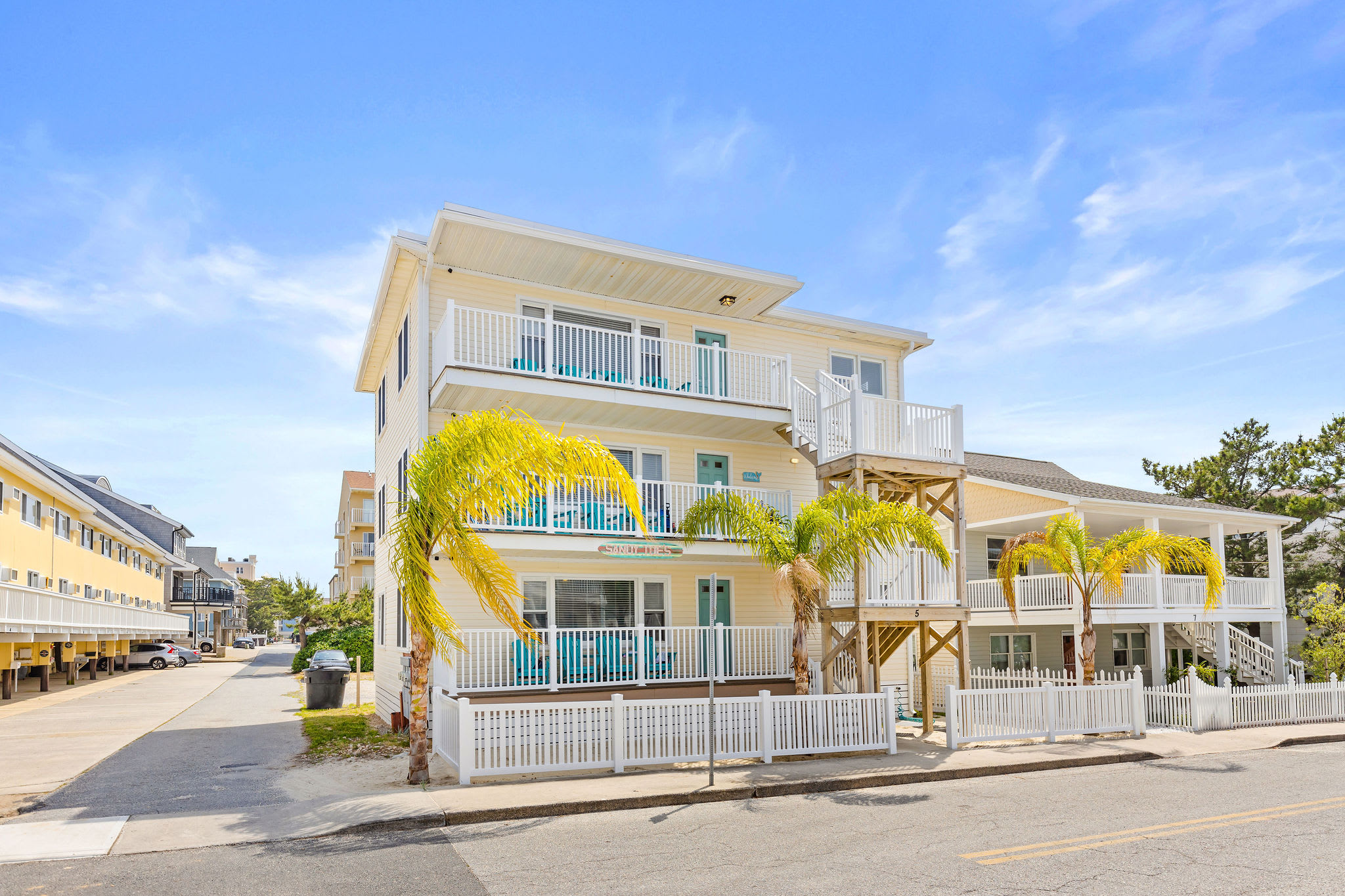 Steps to Beach-2nd Floor-Near Convention Center — Ocean City, MD — vacation rental