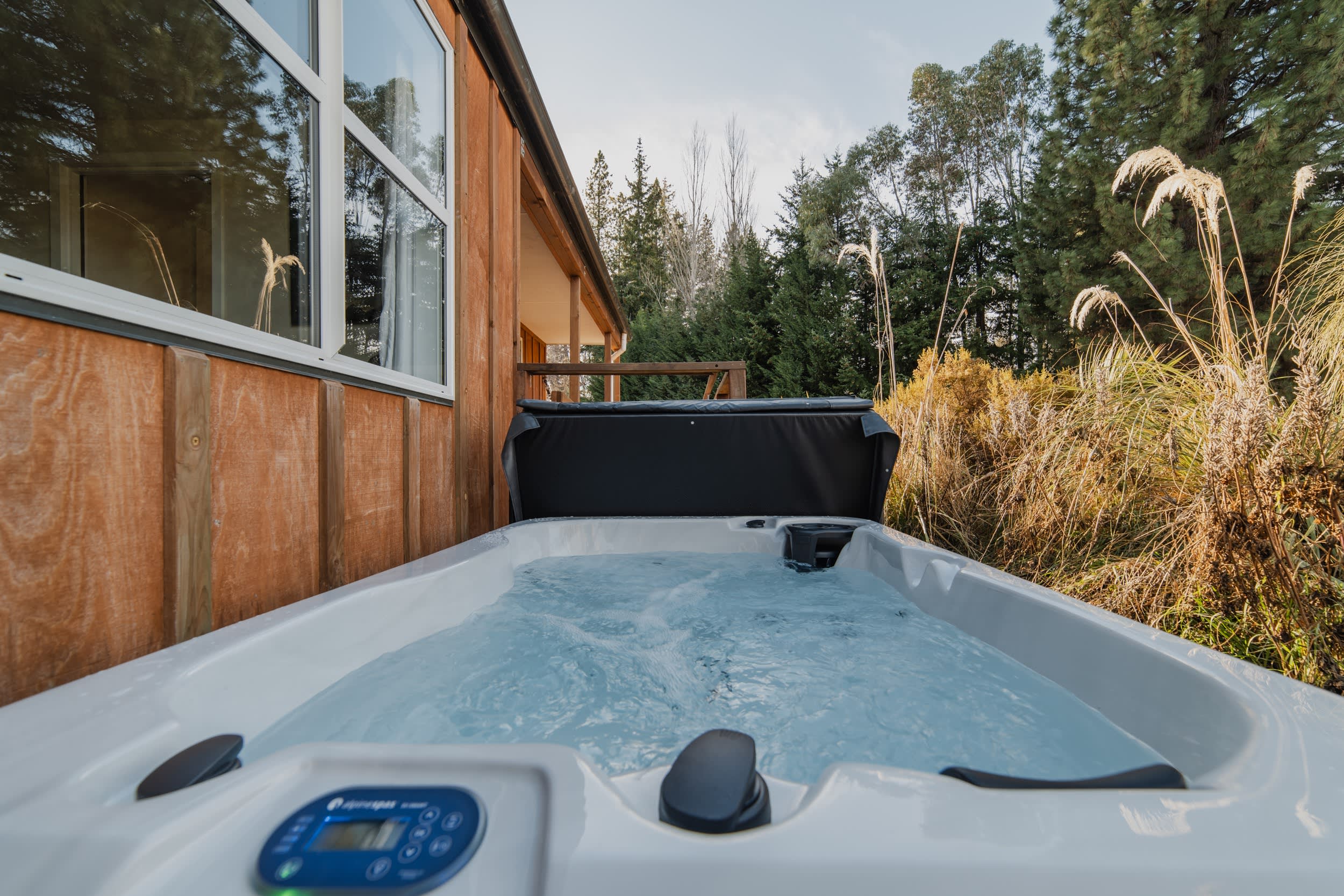 Stargazing Combo – Spa, Parking, Near Church