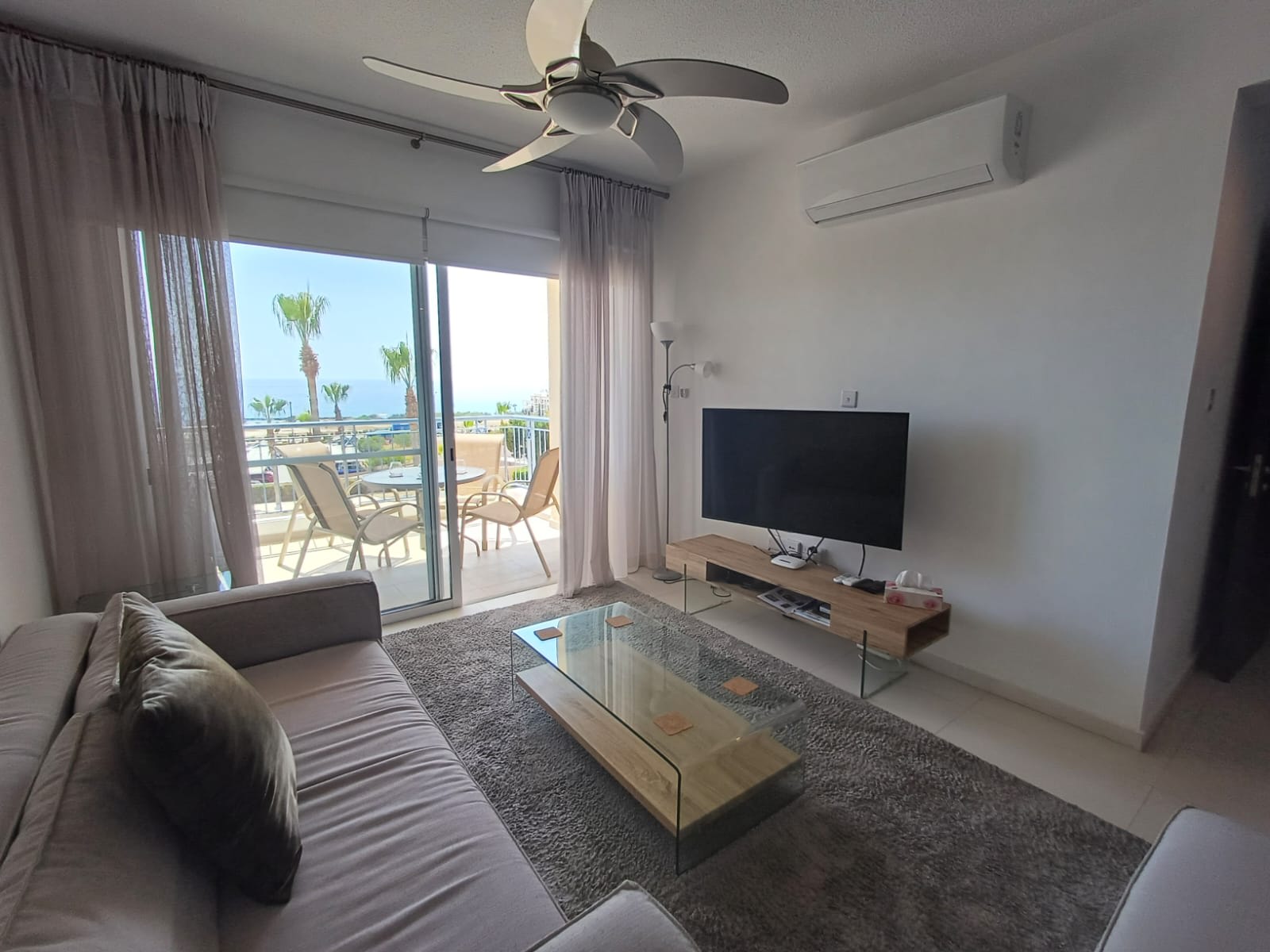 Kings Palace - Elegant 2BR | Sea Facing with Pool Views