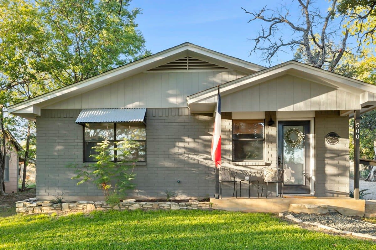 3 Bedroom Home | Hot Tub | Firepit | Game room — Fredericksburg, TX — vacation rental