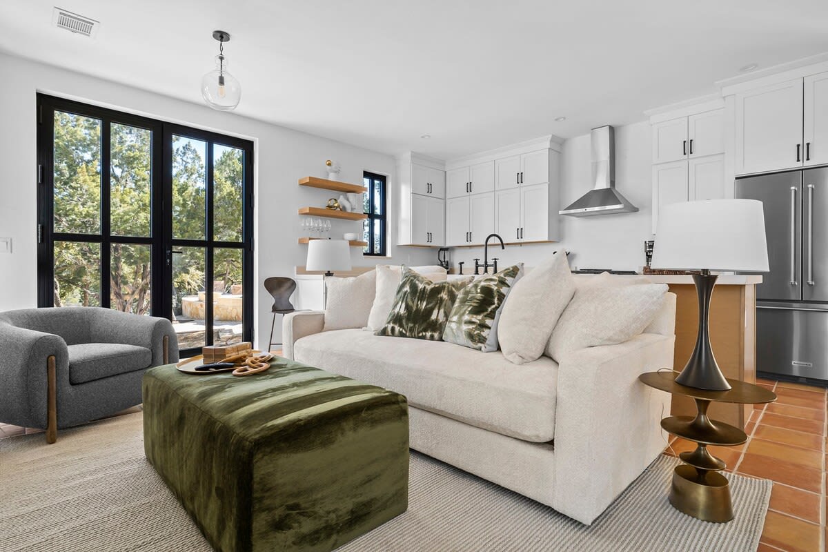 Villa 4 | 3BR | Firepit | Pool | Hot tub |Cornhole 3