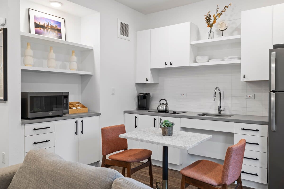 Studio in DT ATX | ADA | Patio | Near Rainey St — Austin, TX — vacation rental