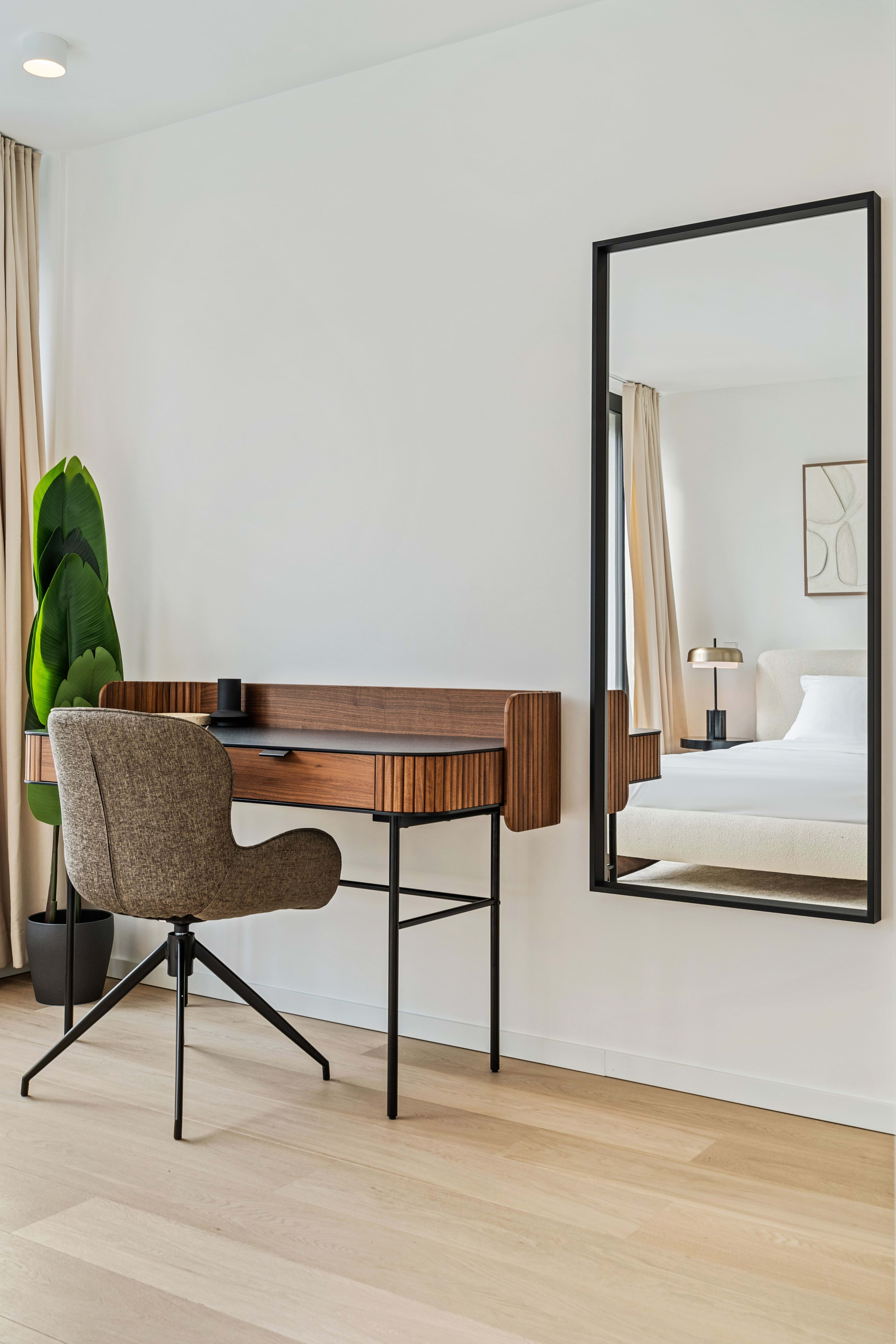 A workspace that inspires with minimalist design and reflective creativity.