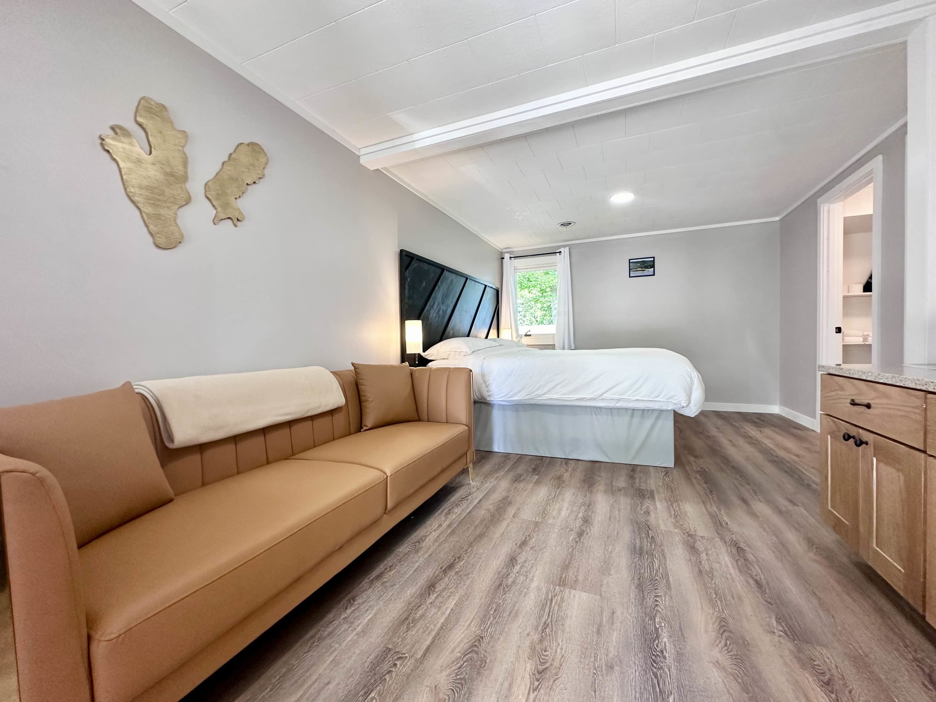 SG King Room # 7A — Indian River, MI — vacation rental