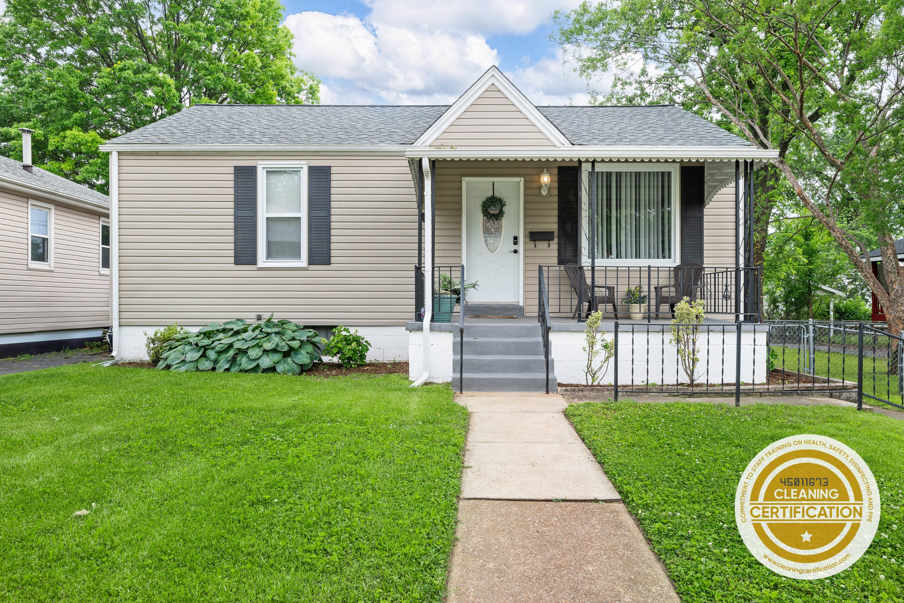 Lovely Dogtown Home ABODEbucks — St. Louis, MO — vacation rental