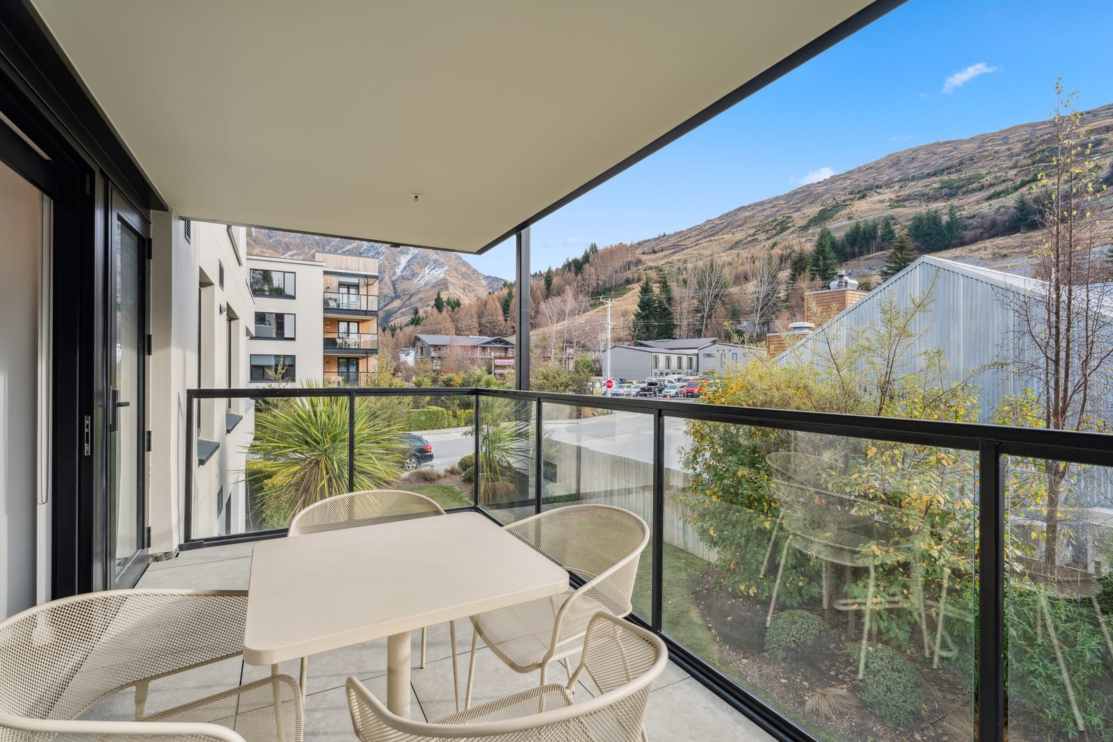 Modern Apartment Near Coronet Peak Ski Field