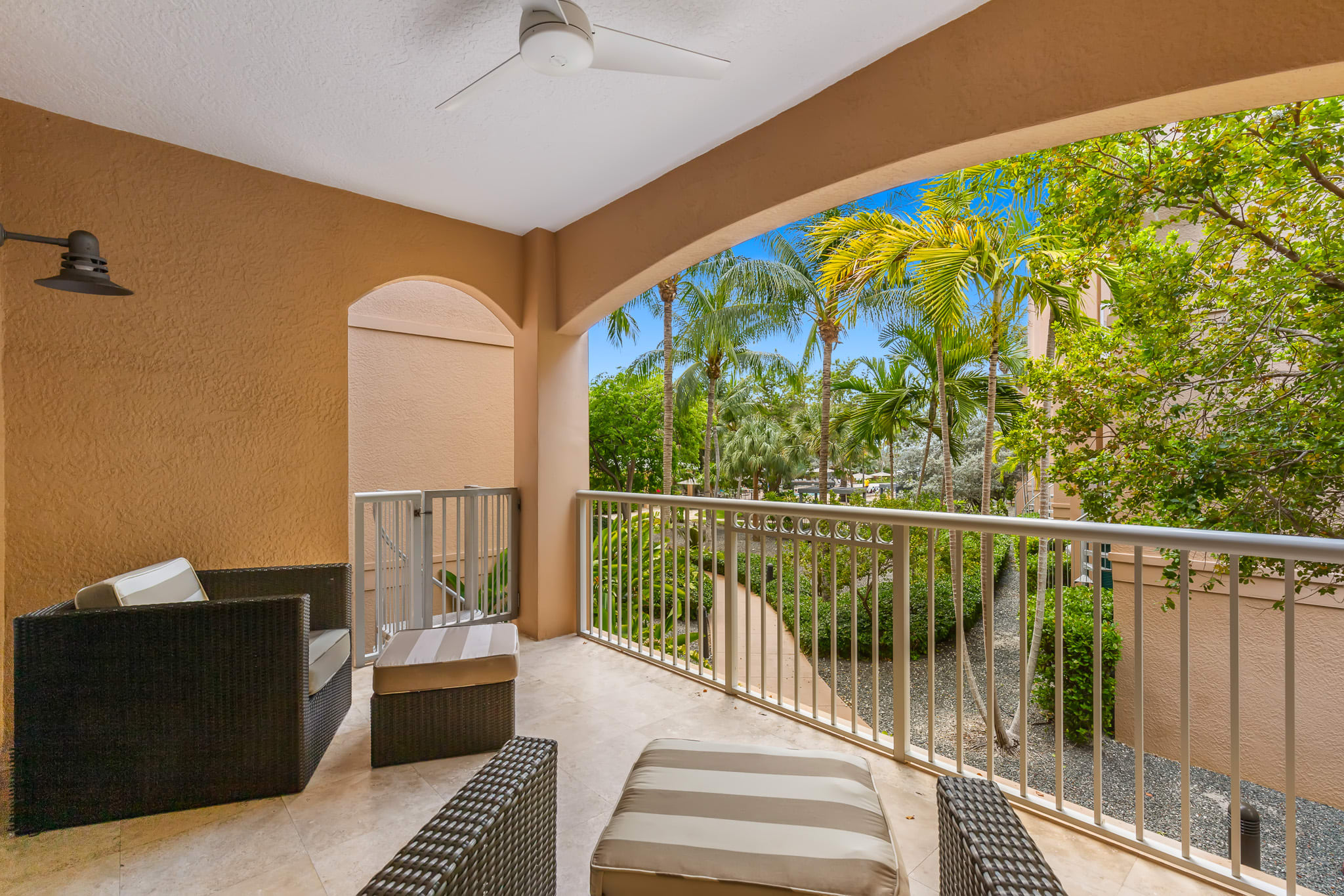 Marina Suite | Beachside Resort