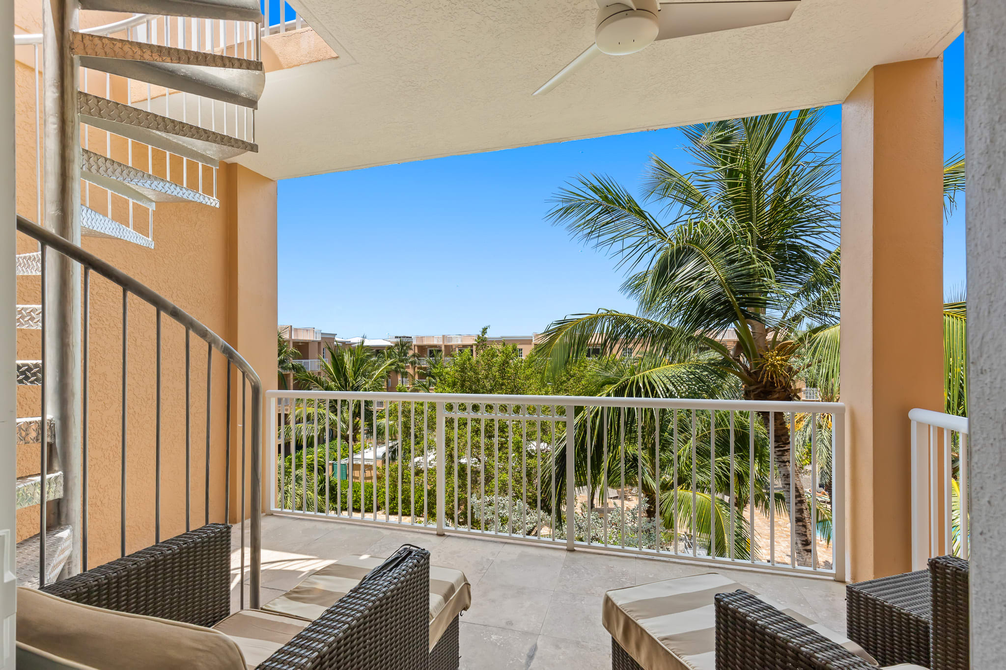 Resort View 1BR Suite with Rooftop Balcony