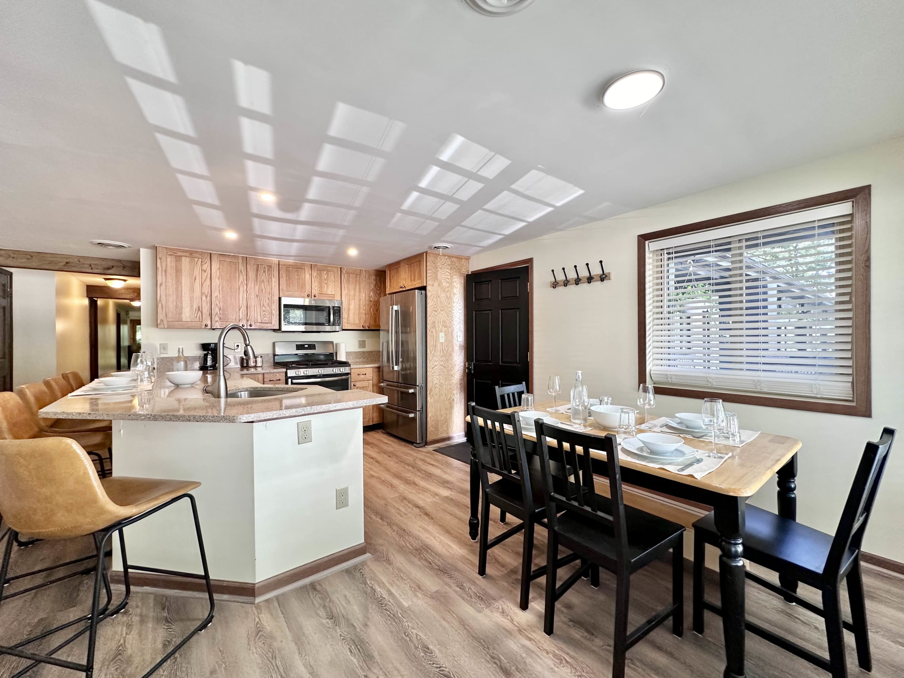 Family Unit Star Gate Motel 6A — Indian River, MI — vacation rental