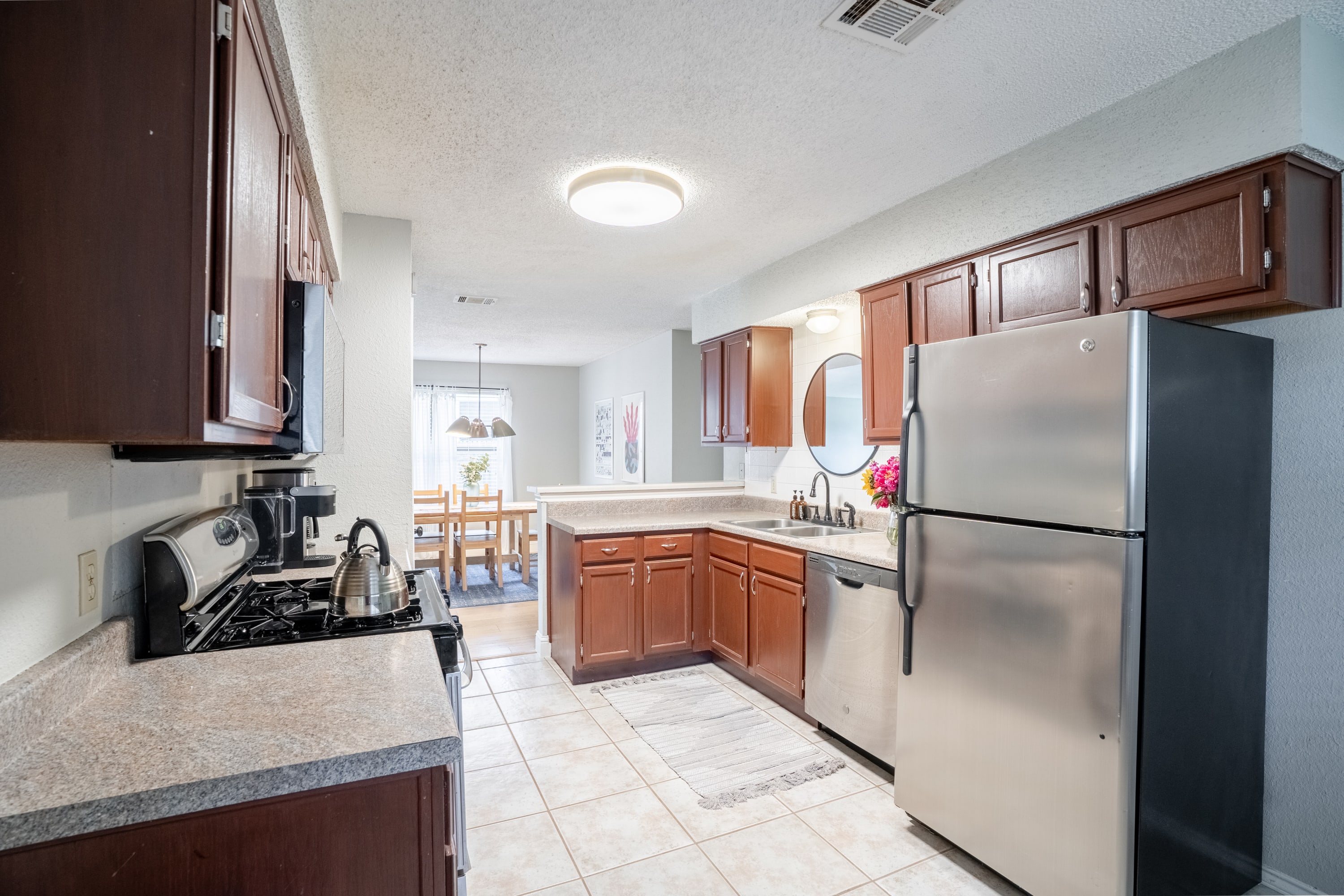 King Beds, Free Parking, 4 br | Copano