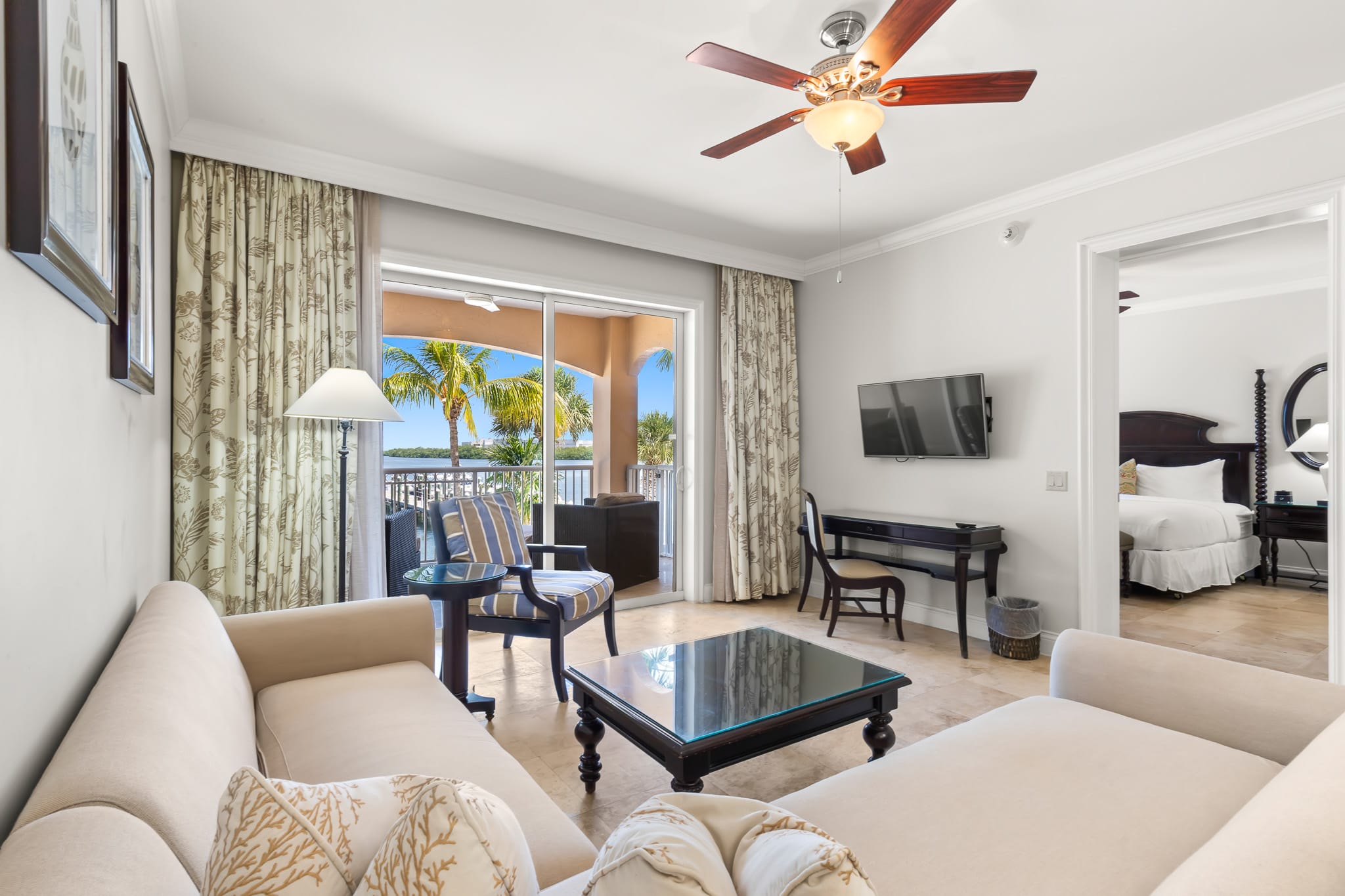 Ocean Front 3BR Presidential Suite w/ Beach Access