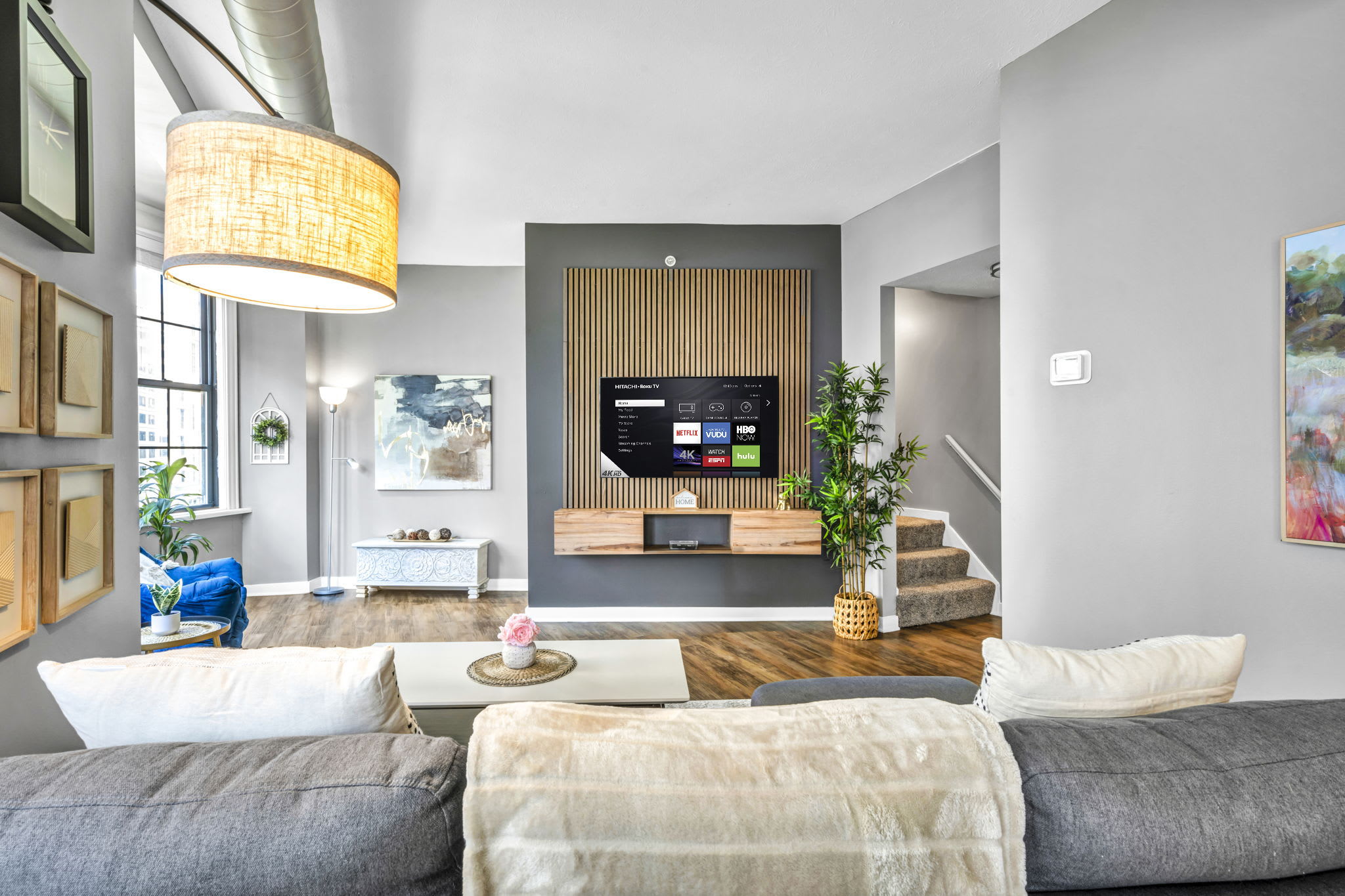 Flatiron Suite @ Downtown|Playhouse SQ|Pool+Gym — Cleveland, OH — vacation rental