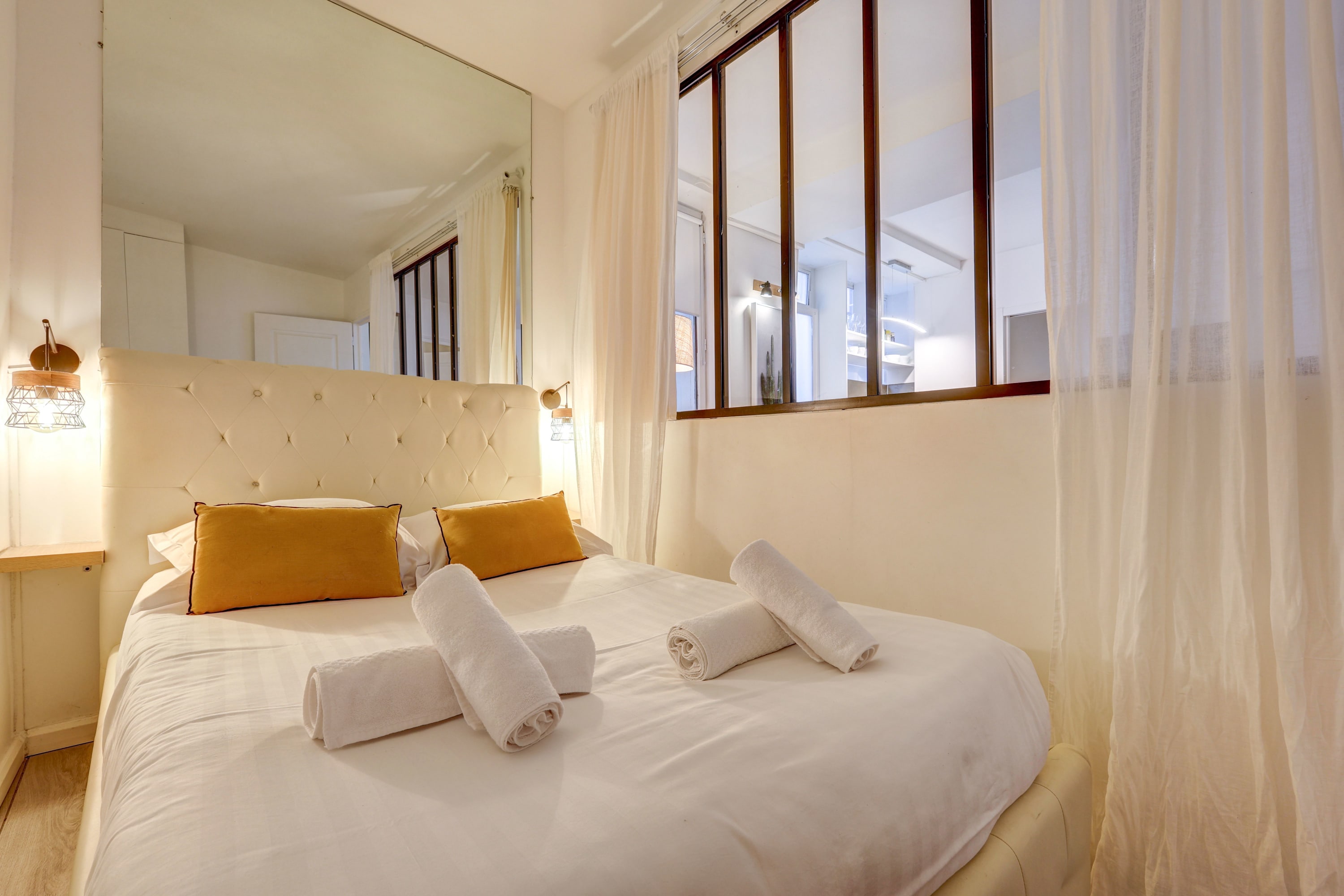 2 bedroom in the heart of Le Marais! — Paris, Île-de-France — vacation rental