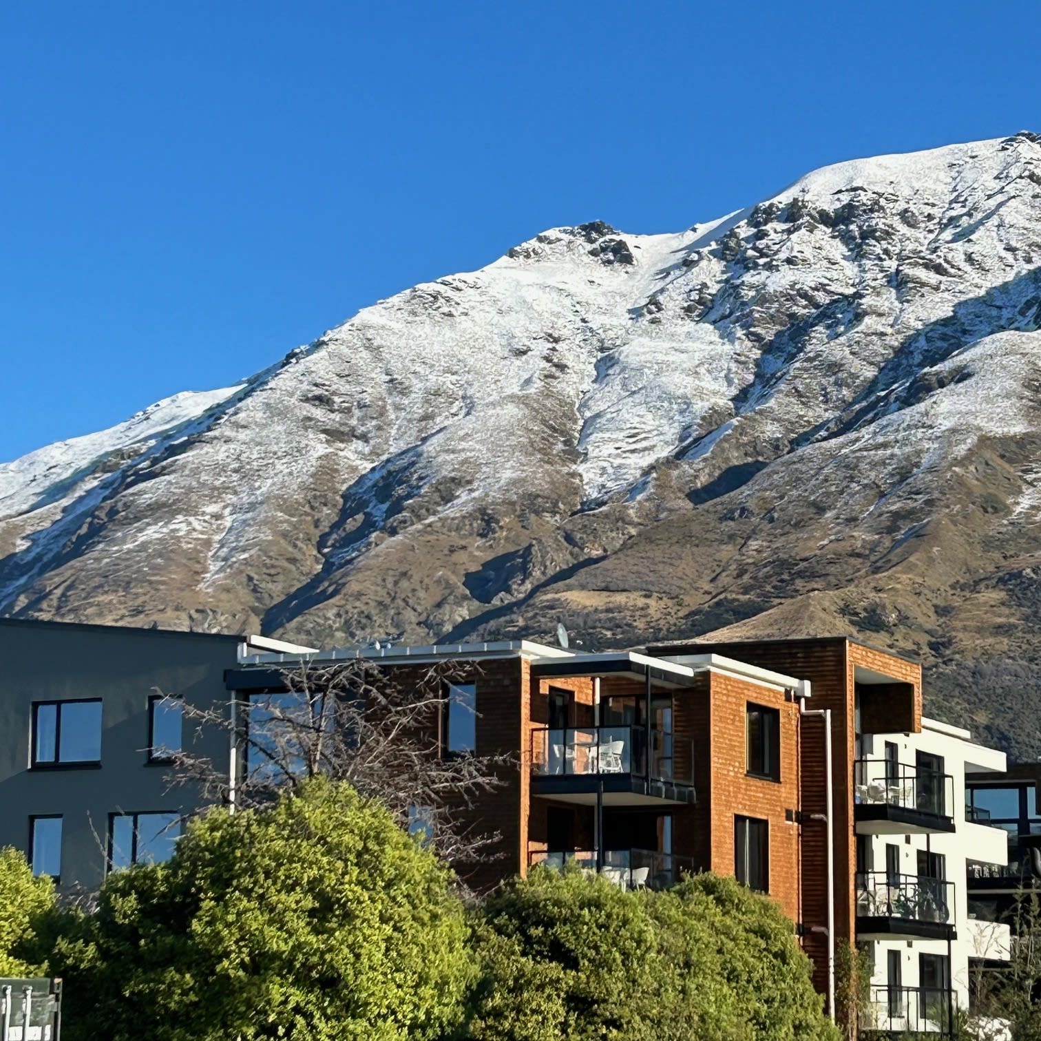 Modern Apartment Near Coronet Peak Ski Field