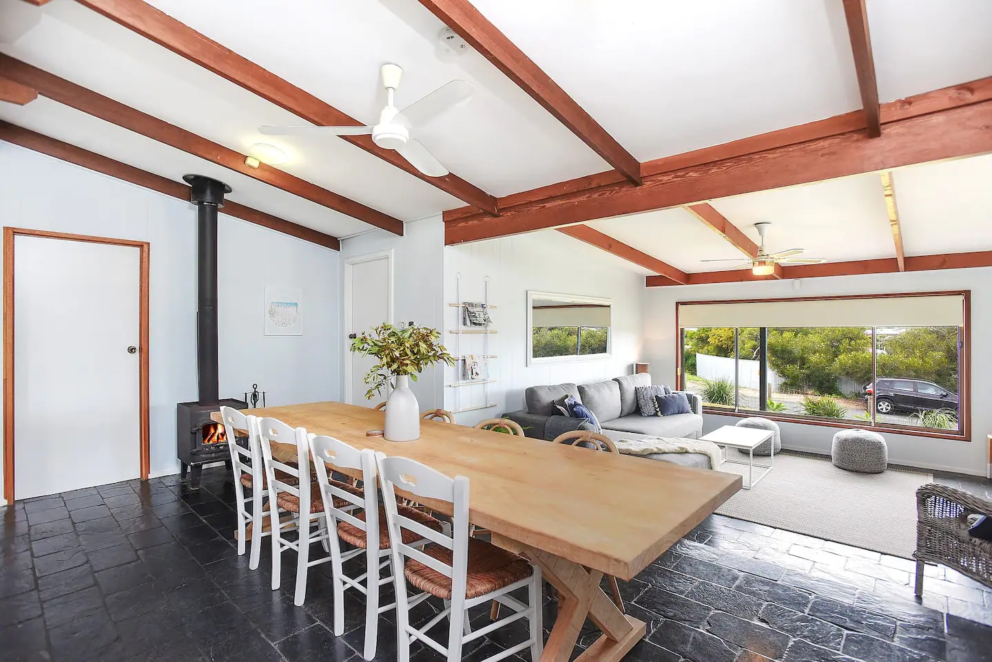 Port Elliot Coastal Cottage - 18 Handby Street, — Port Elliot, SA — vacation rental