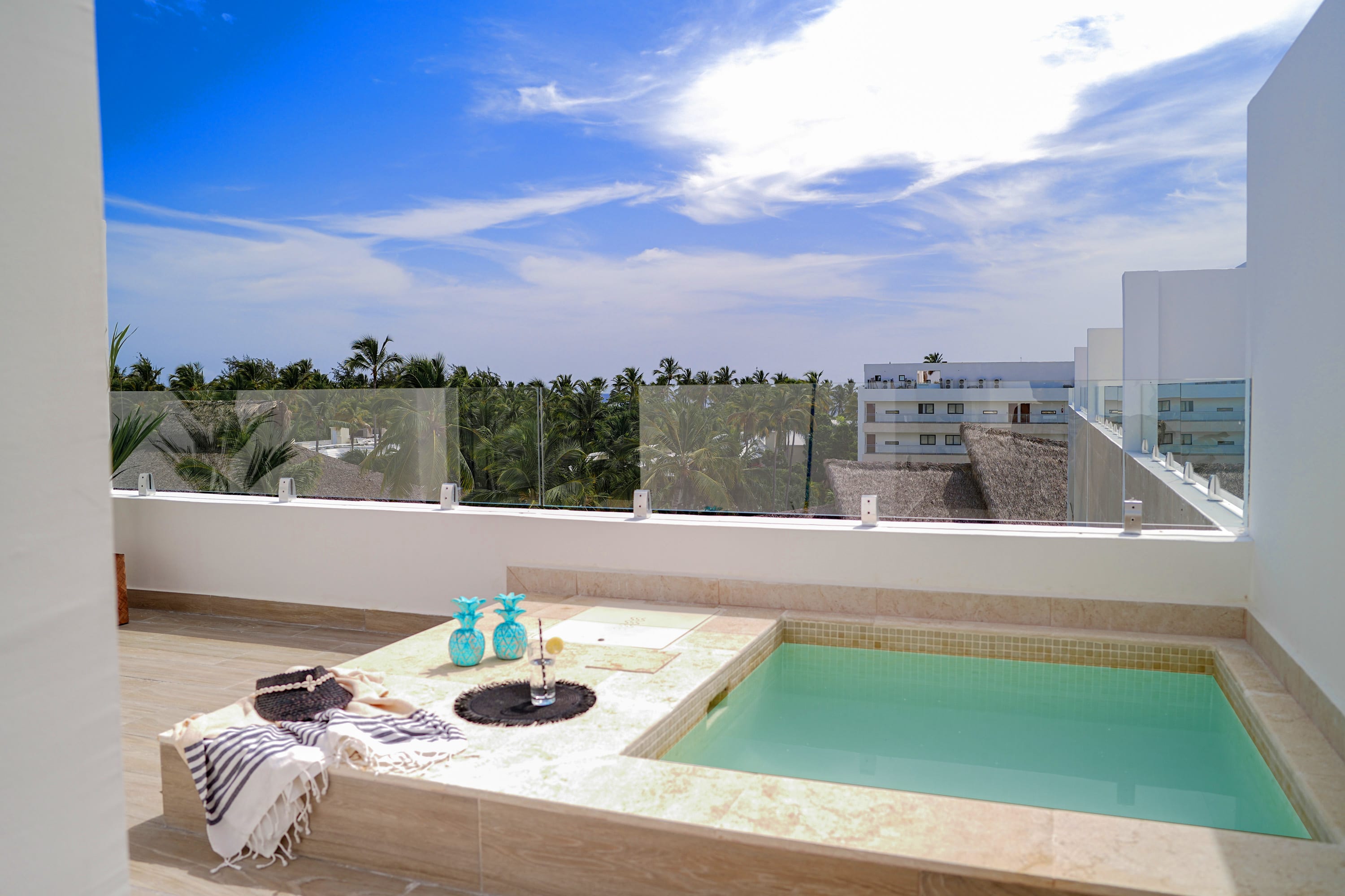 New & Beautiful Beach Penthouse w/ Rooftop - Foto 1