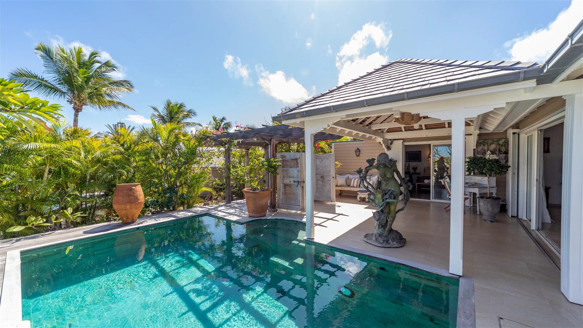 Serene 1BVilla where Romance Meets Tropical Beauty