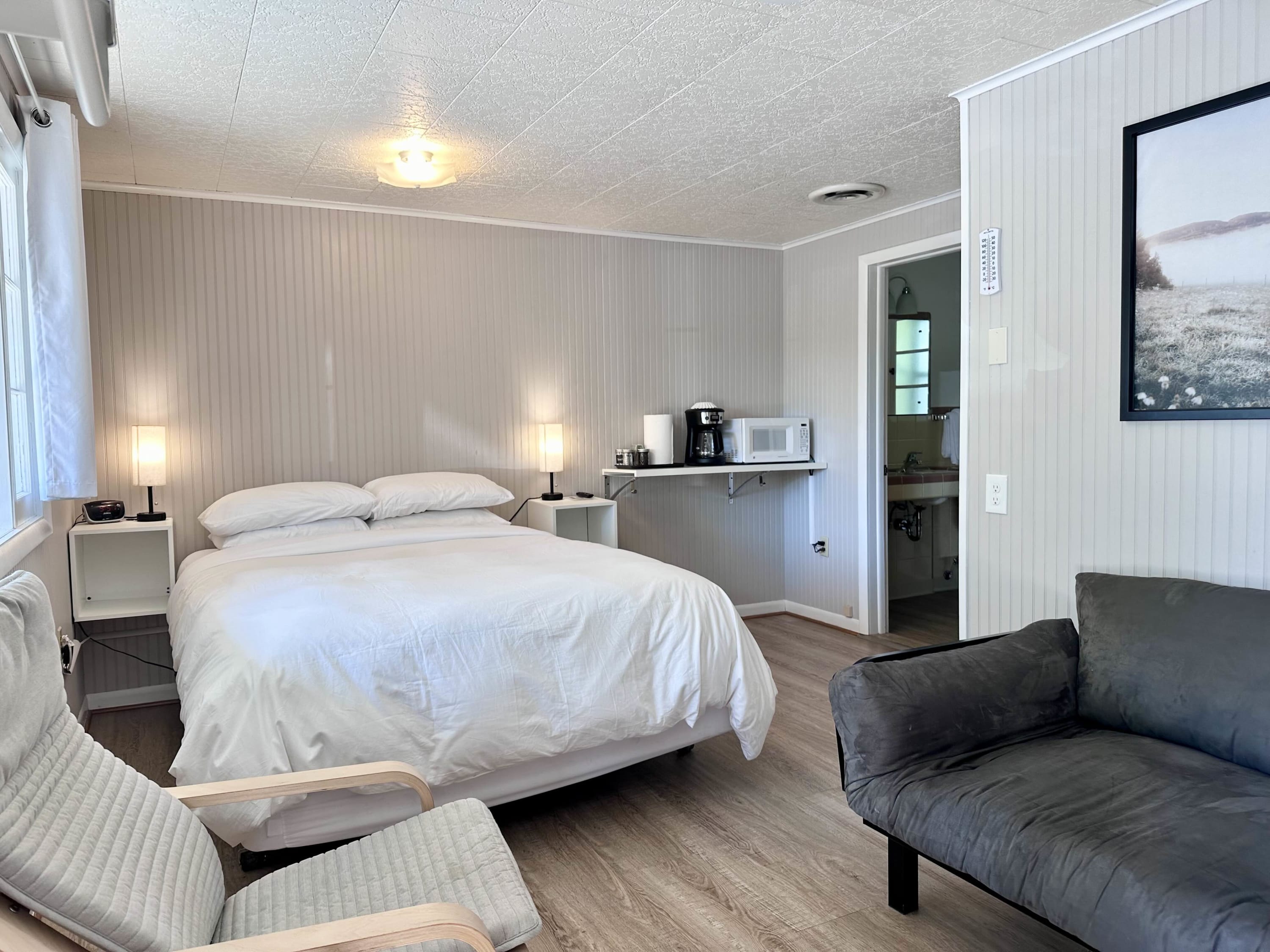 Star Gate Room 8 Indian River, MI — Indian River, MI — vacation rental