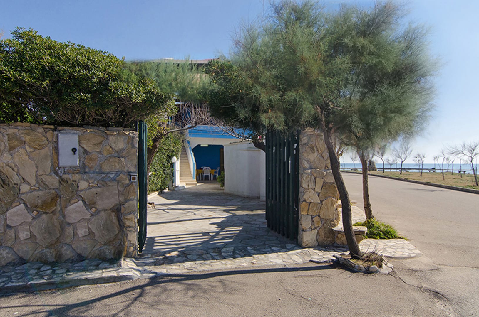 Casa Ezio 1 fronte mare a Punta Grossa di Punta Prosciutto — Punta Prosciutto - Punta Grossa, Puglia — vacation rental