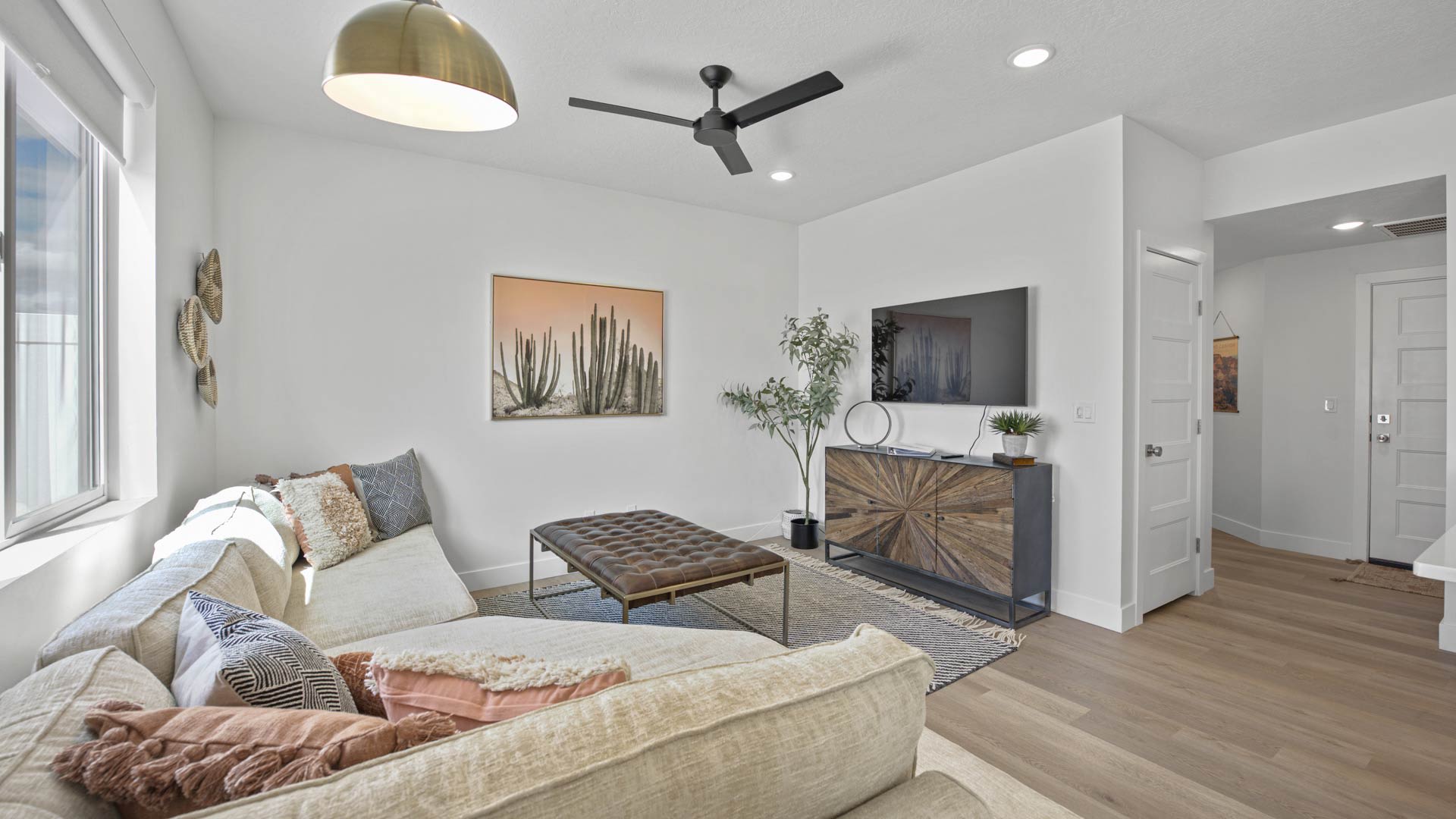 Kanab Retreat: Sauna, Red Rock Views, Near Zion — Kanab, UT — vacation rental