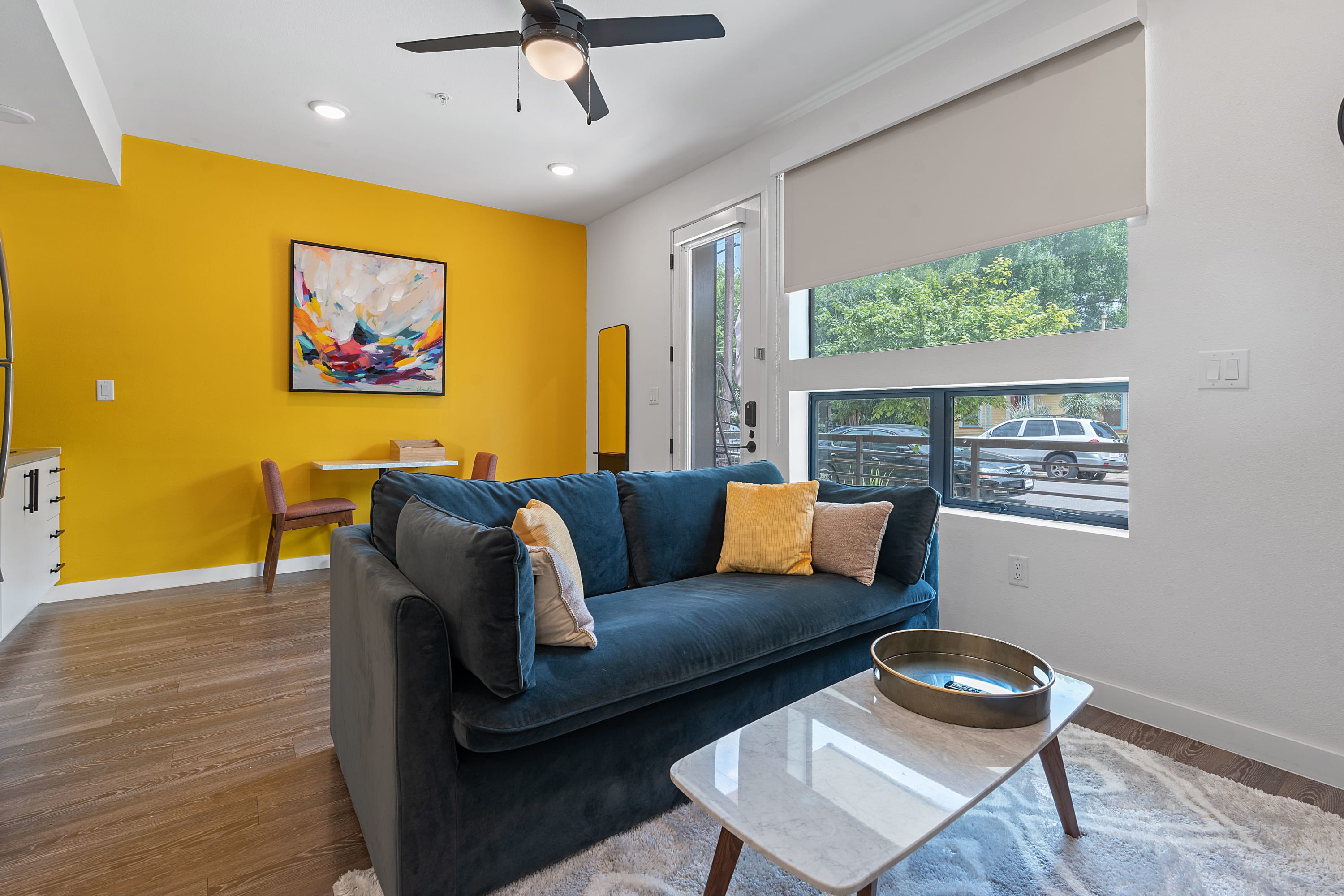 Cozy DT ATX Studio | Mins to Rainey St | Patio 6