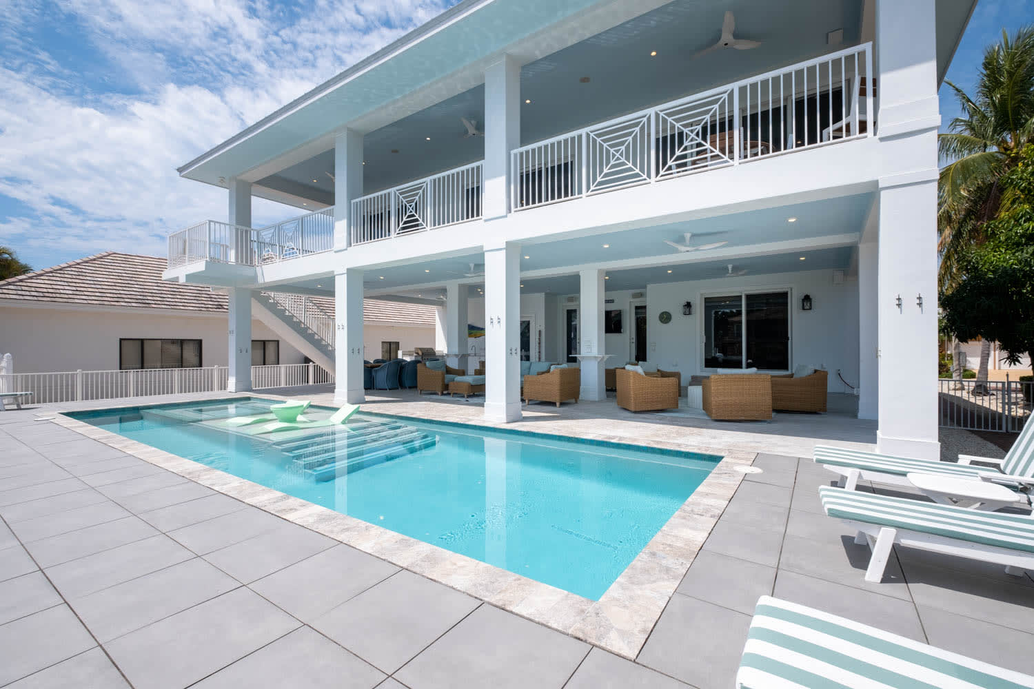 Costal Luxury in Key Colony Beach, Pet Friendly Comfort and Style! — Key Colony Beach, FL — vacation rental