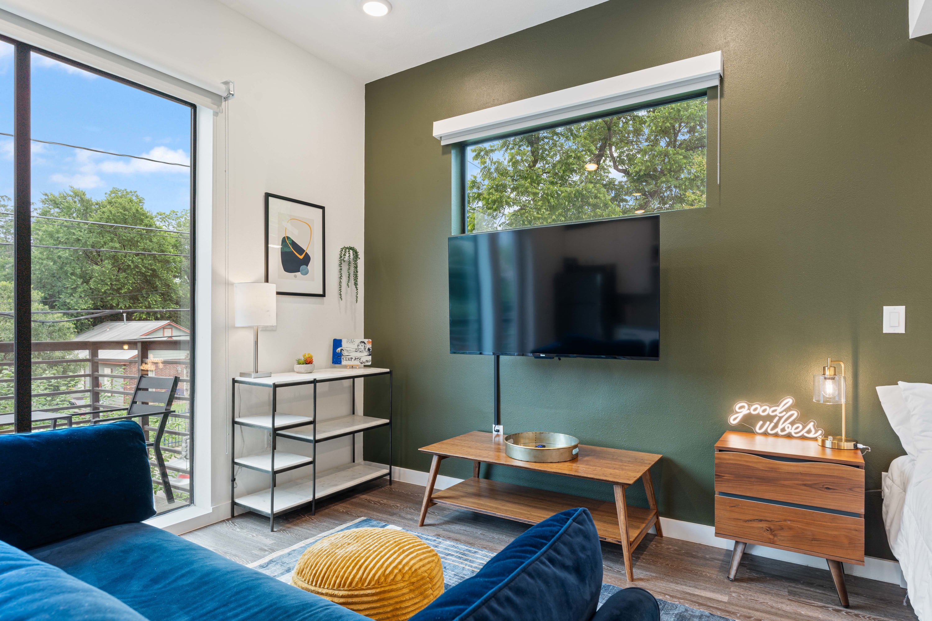 Charming Studio Near Rainey St | Parking | DT ATX — Austin, TX — vacation rental