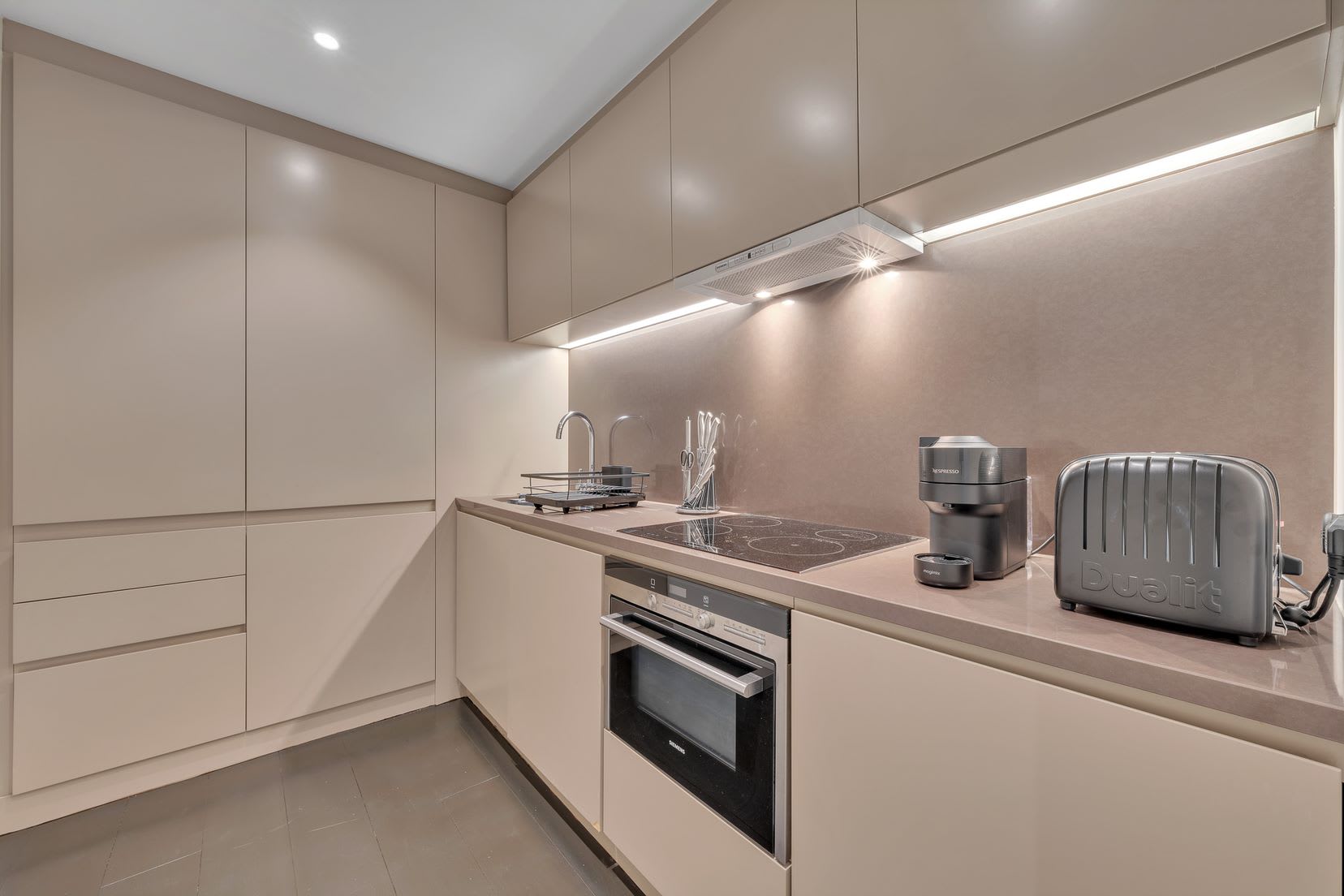 Stylish Apartment with AC in Baker St in Baker Street W1U 6SE - Property image 22 - VivreStays