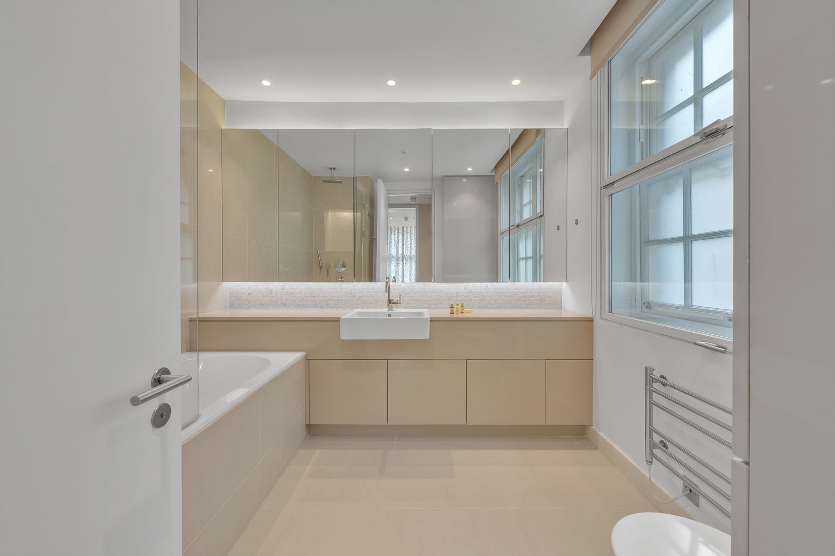 Stylish Apartment with AC in Baker St in Baker Street W1U 6SE - Property image 26 - VivreStays