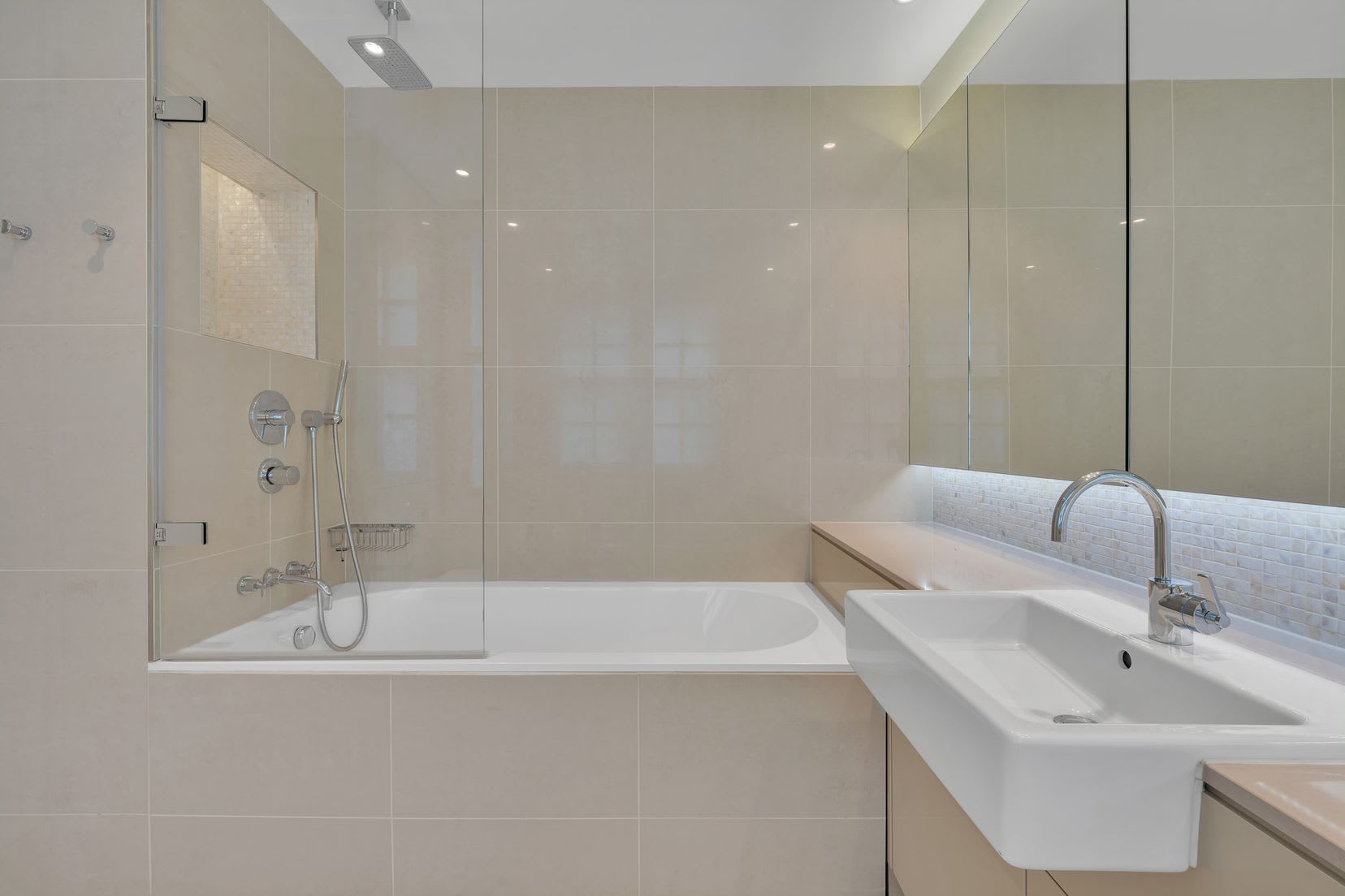 Stylish Apartment with AC in Baker St in Baker Street W1U 6SE - Property image 27 - VivreStays