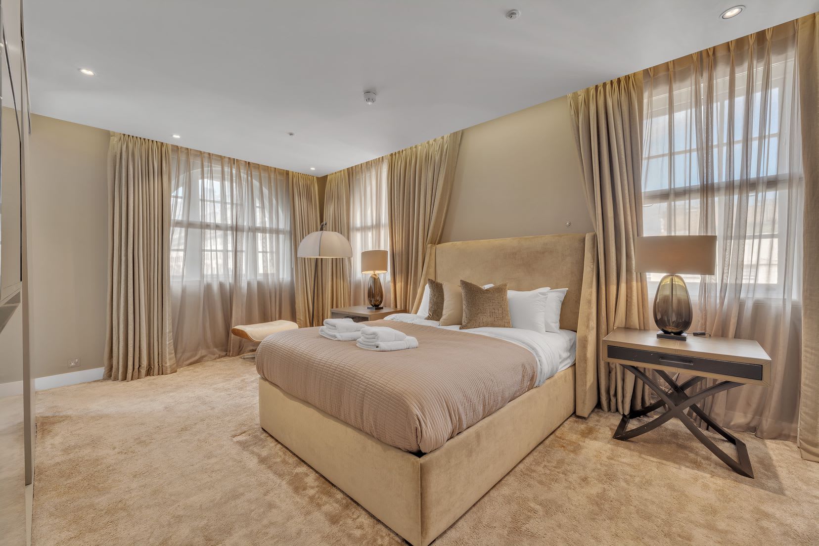 Beautiful apartment with lift in Baker St in Baker Street W1U 6SE - Property image 2 - VivreStays