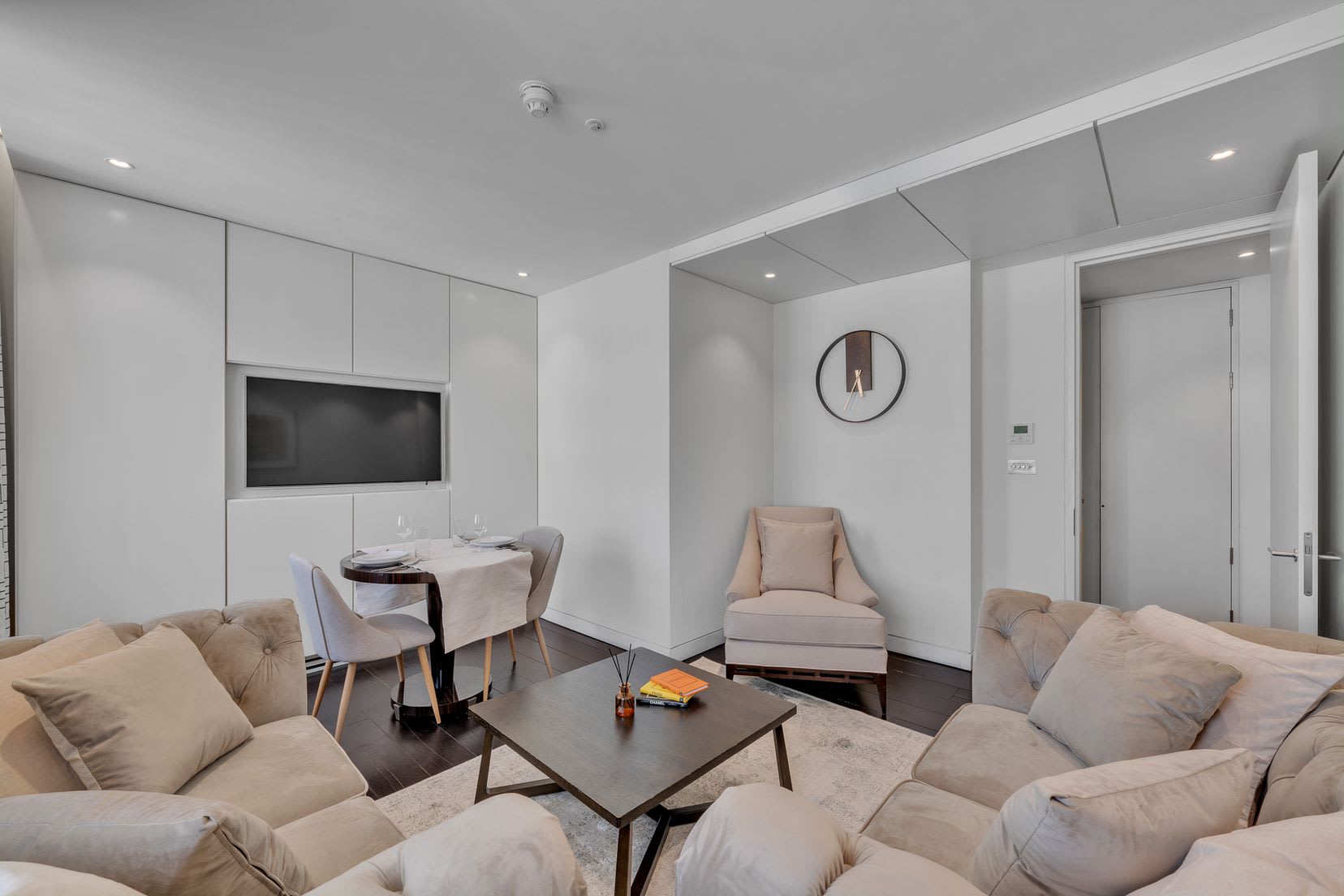 Beautiful apartment with lift in Baker St in Baker Street W1U 6SE - Property image 24 - VivreStays