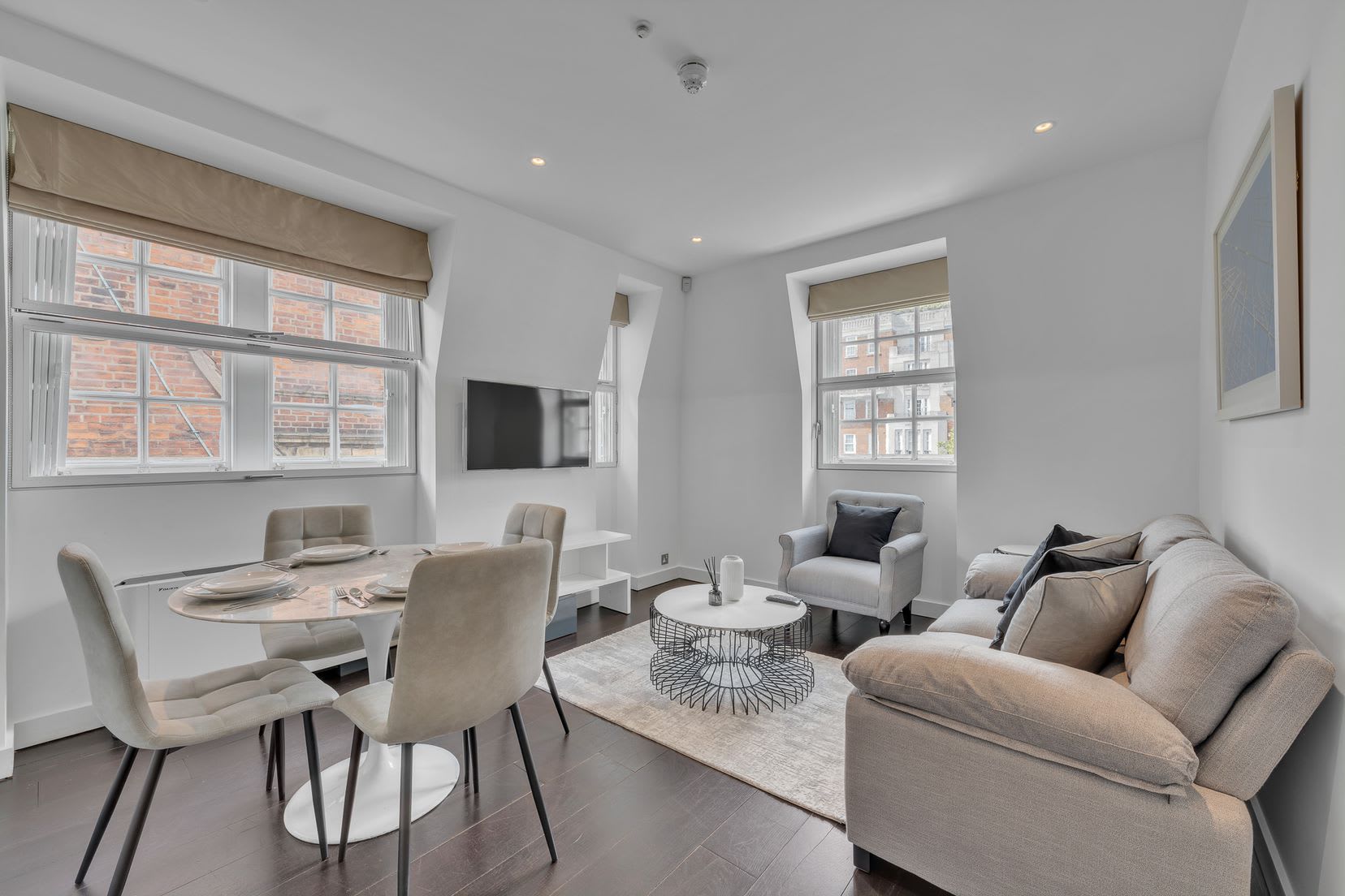 Modern loft with AC and lift in Baker St serviced apartment - London - VivreStays