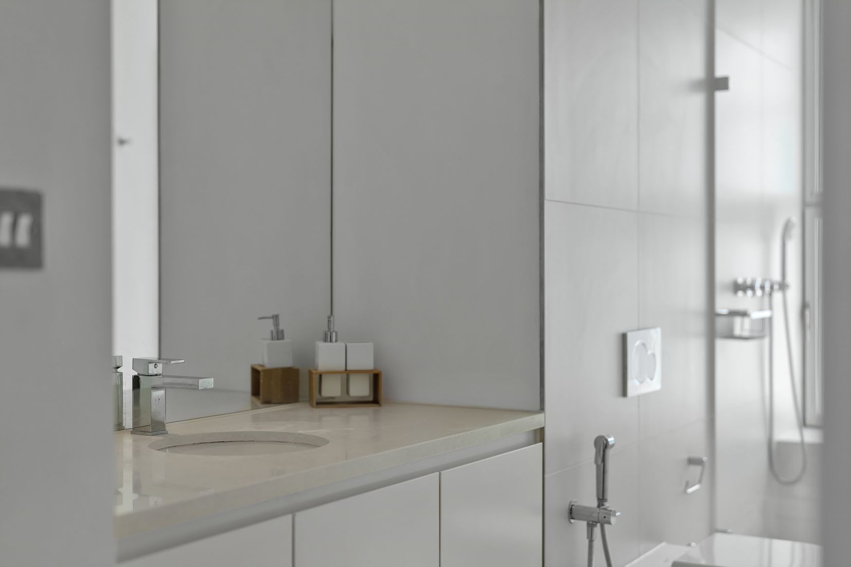 Modern loft with AC and lift in Baker St in Baker Street W1U 6SE - Property image 17 - VivreStays