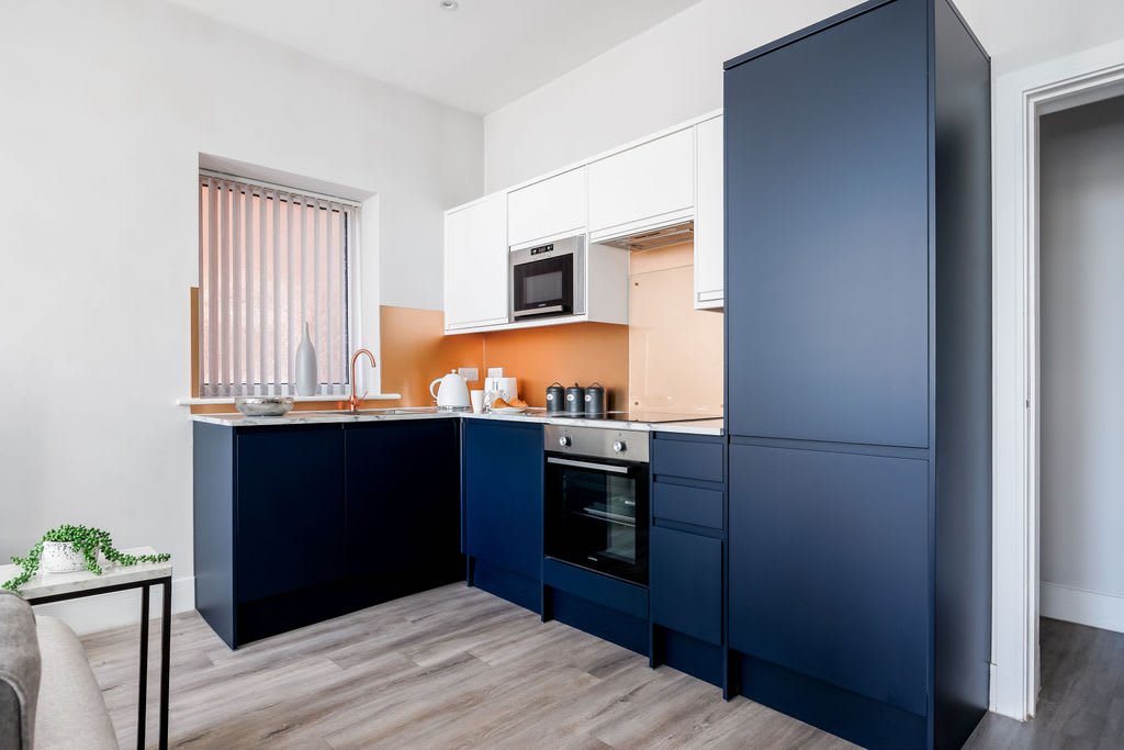 Light, Bright & Full of Style. 1-Bed Apt with PKG