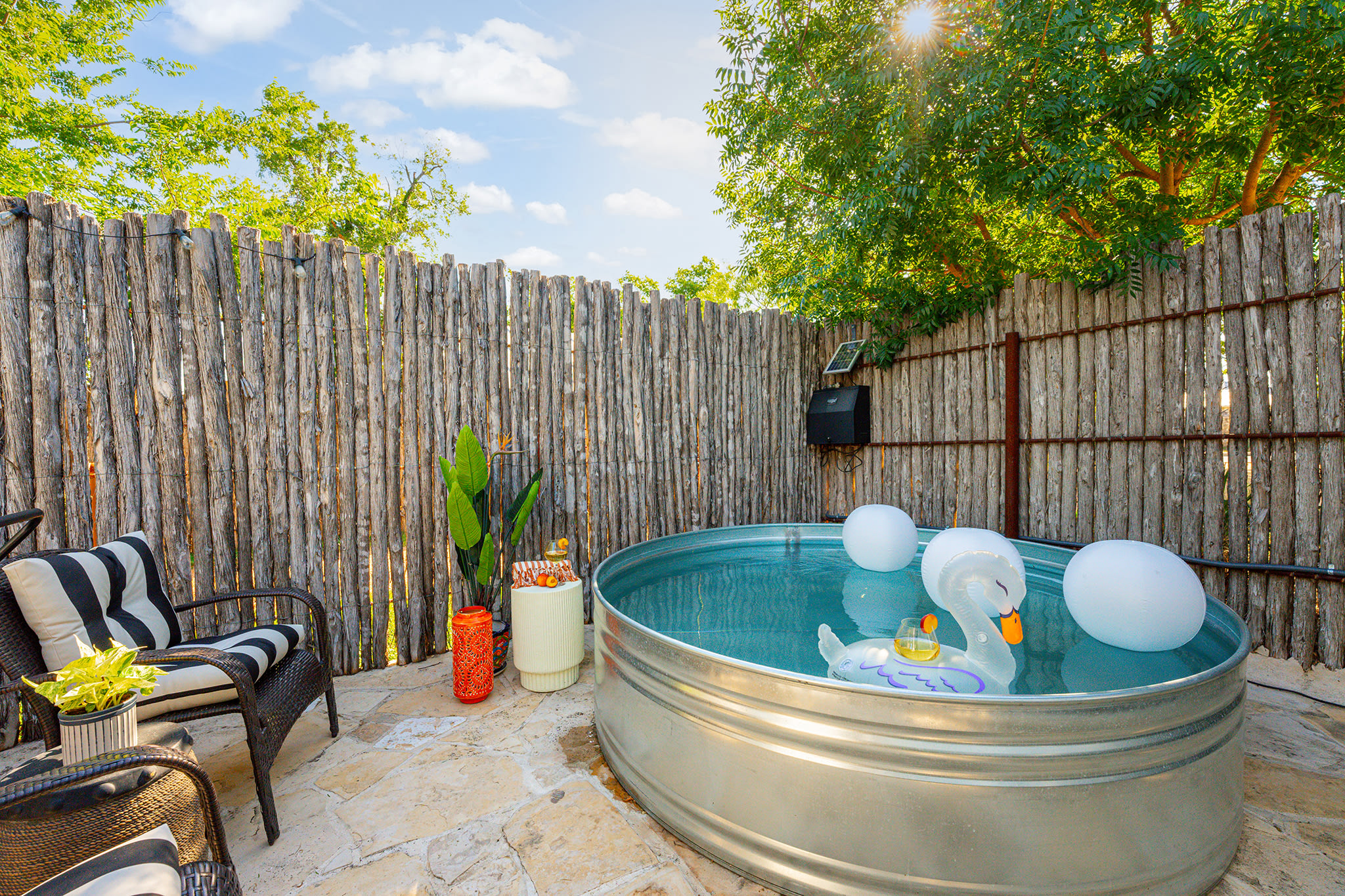 Claret House, Hot tub, Fire pit, Cowboy Pool! — Fredericksburg, TX — vacation rental
