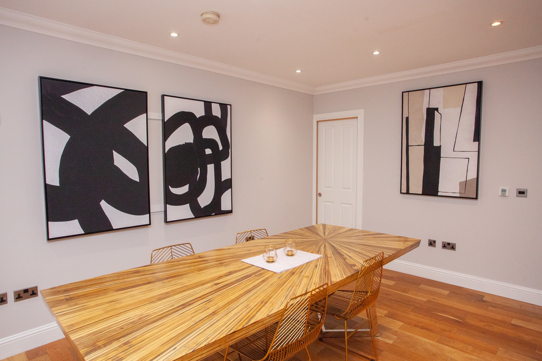 View Stylish West End Flat in Glasgow in Woodside Crescent 8 G3 7QF Stylish West End Flat in Glasgow in Woodside Crescent 8 G3 7QF - Property image 22 - VivreStays