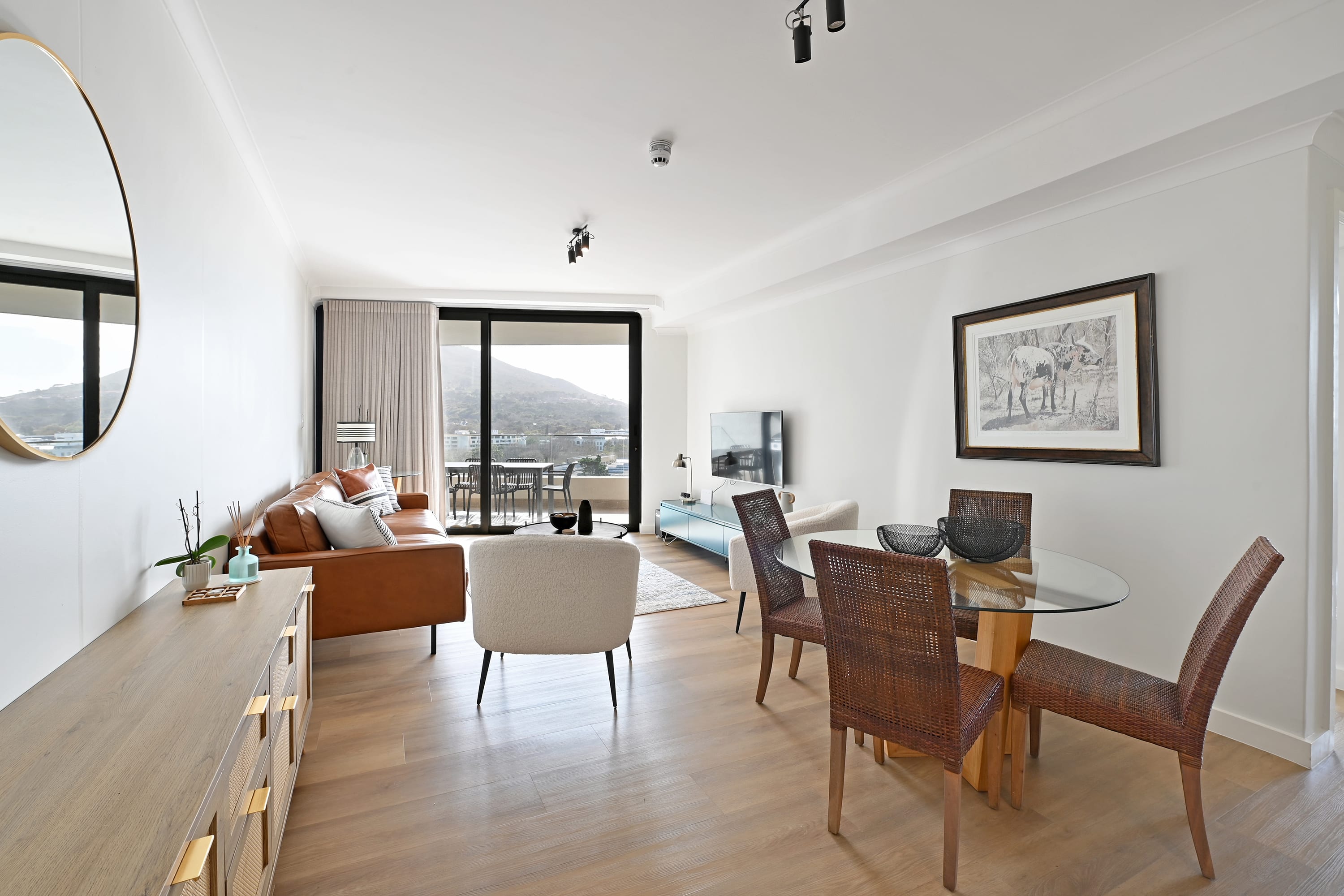 Rooftop Pool Gym Business Centre Restaurant