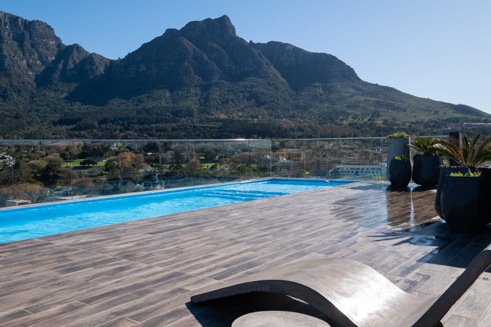 Rooftop Pool Gym Business Centre Restaurant