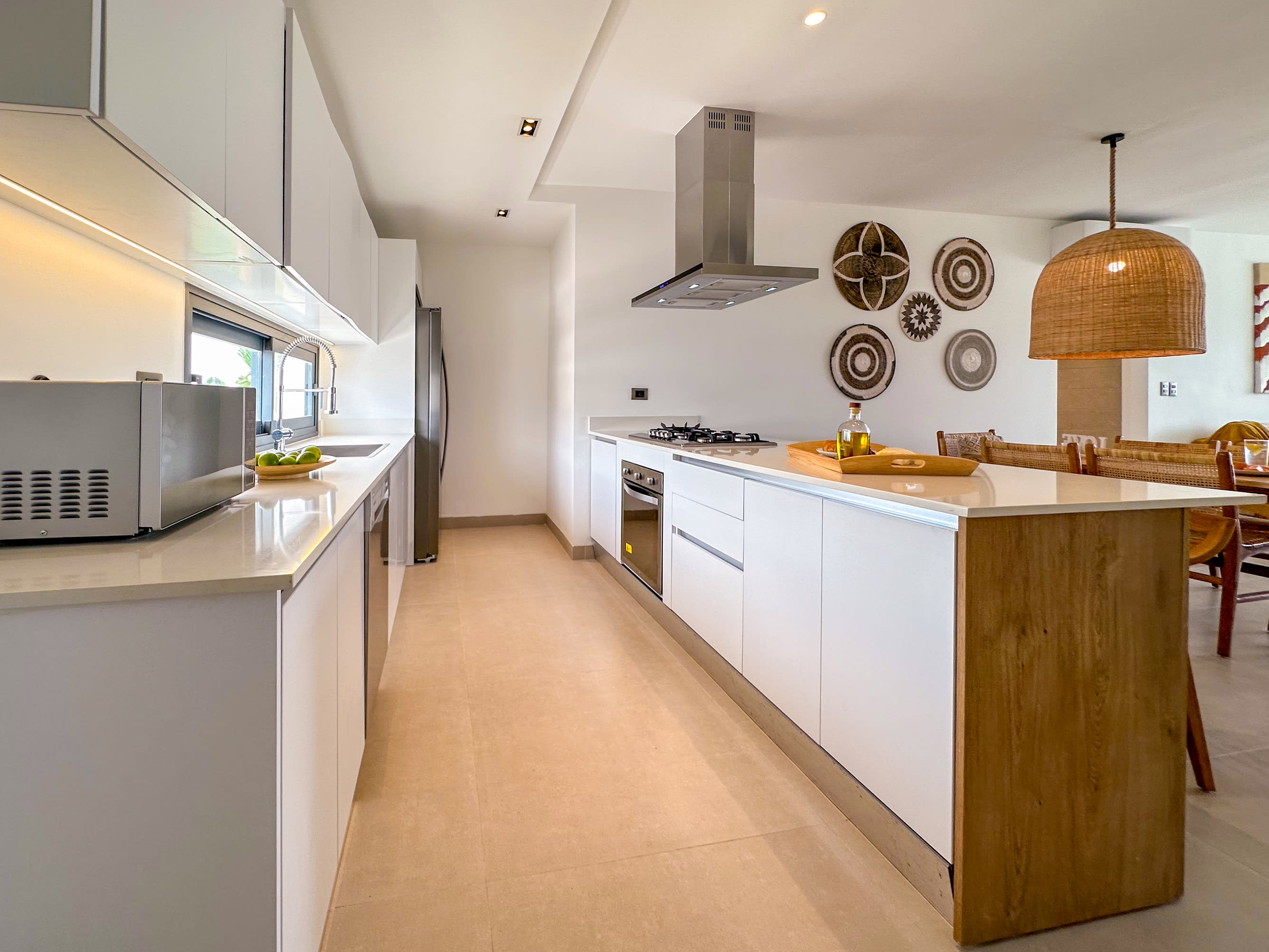 Luxury Penthouse 3 Bedroom Ocean Views