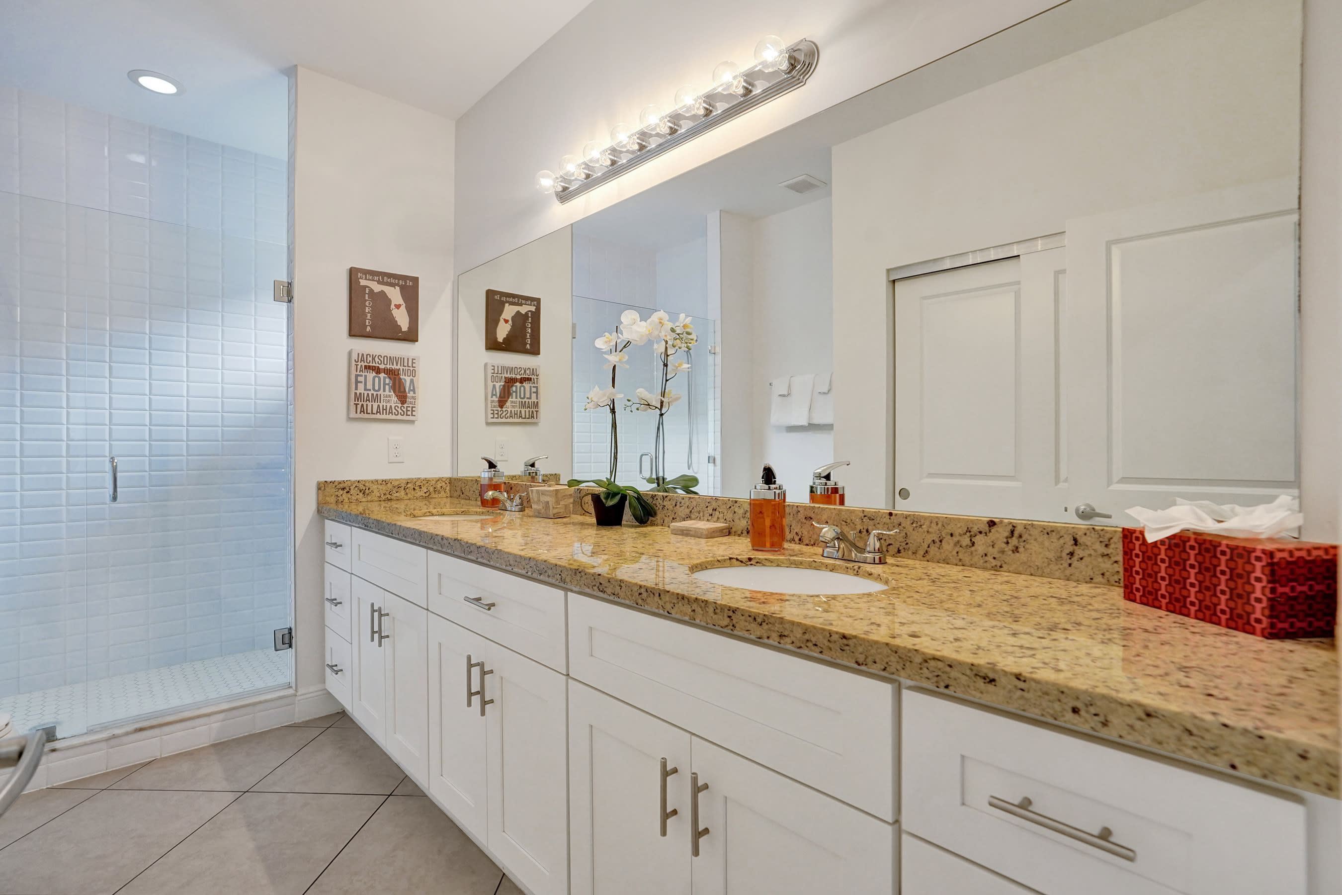 Coral Reef Villa 🌴 Private Heated Pool, Grill, Private Patio | 1.9 mi to Beach 🏖️ - Foto 40