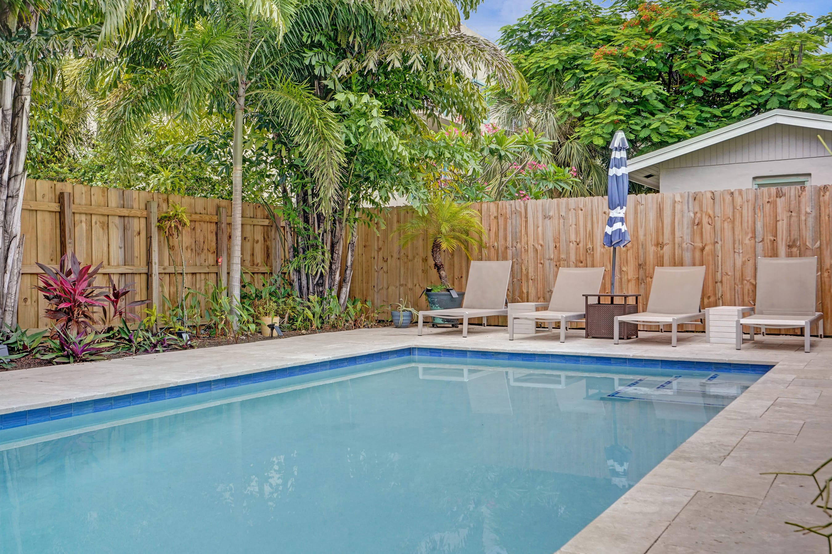 Coral Reef Villa 🌴 Private Heated Pool, Grill, Private Patio | 1.9 mi...