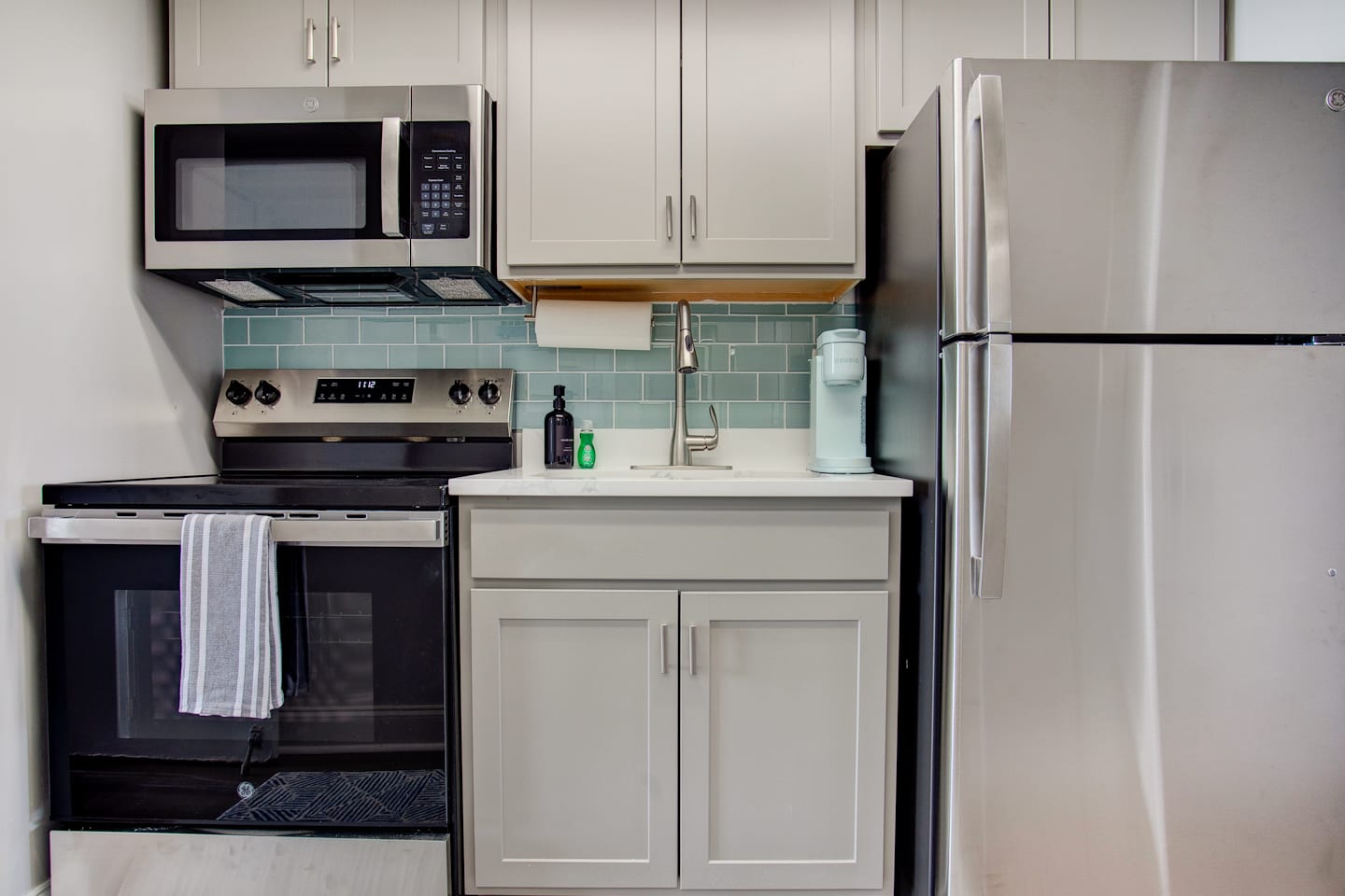 Oceanfront Escape Renovated Suite at Camelot | Photo 5