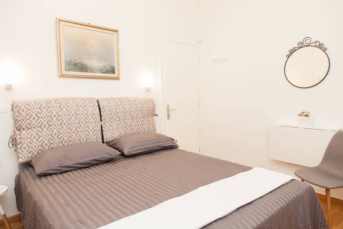 Luxury Apartment In Central Kolonaki in Athens — photo 2