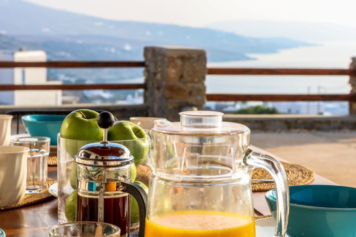 Luxury White Oasis Villa w Private Pool in Mikonos in Mykonos — photo 2