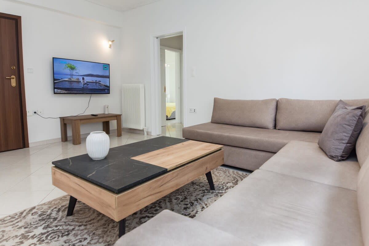 Faliro Escape Modern Living — holiday rental in Athens