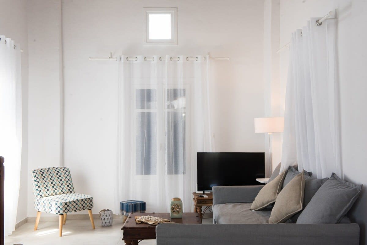 Glamorous 2BR Villa in Ornos with Amazing Sea View in Mykonos — photo 2