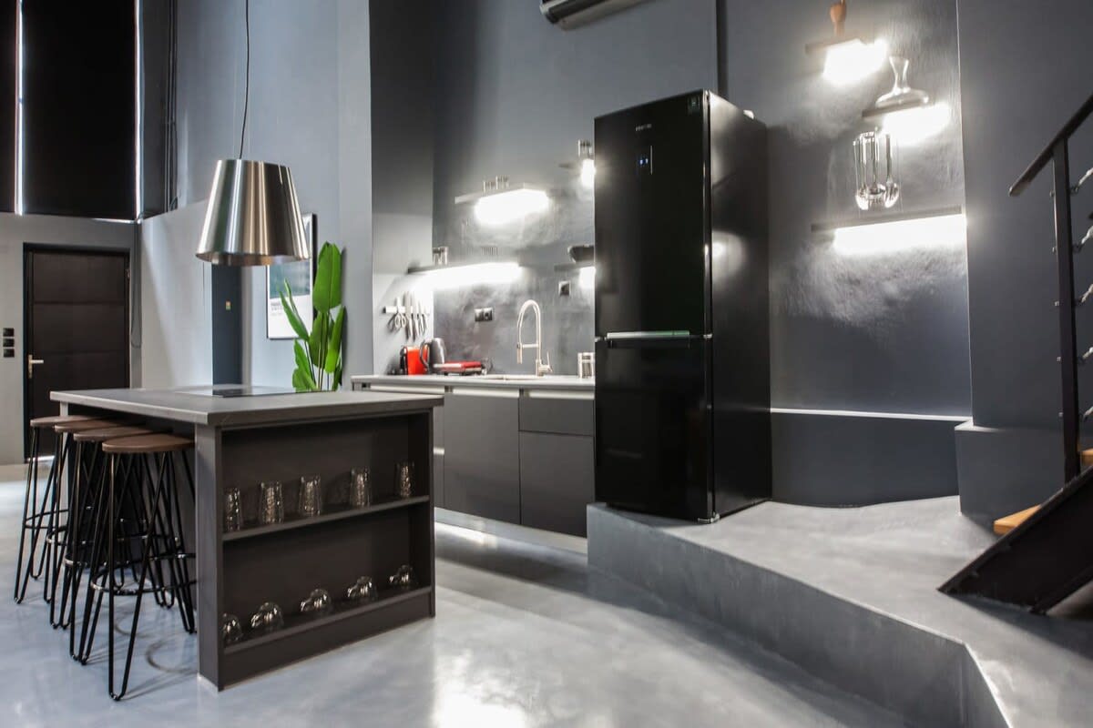 Stylish Industrial Loft next to Acropolis Museum in Athens — photo 3
