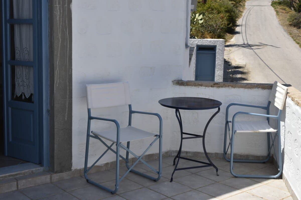 Patmos Cute Seafront Studio Escape for 2 in Patmos — photo 4