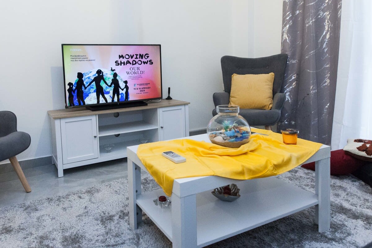 Chic 1 Bd Apartment for 4 in Ano Kypseli in Athens — photo 2